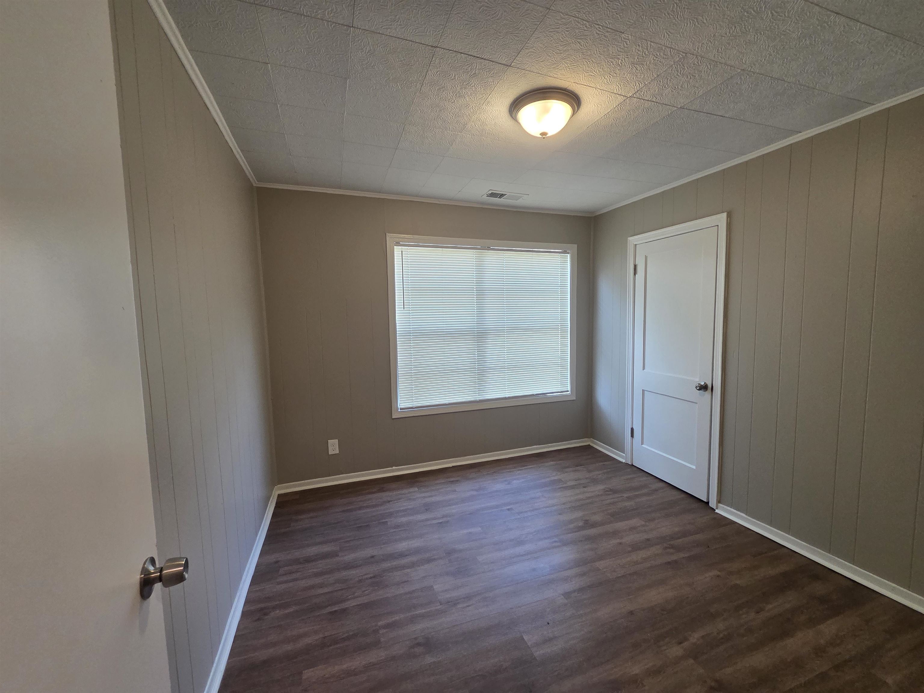 3487 Heckle Ave Property Photo 17