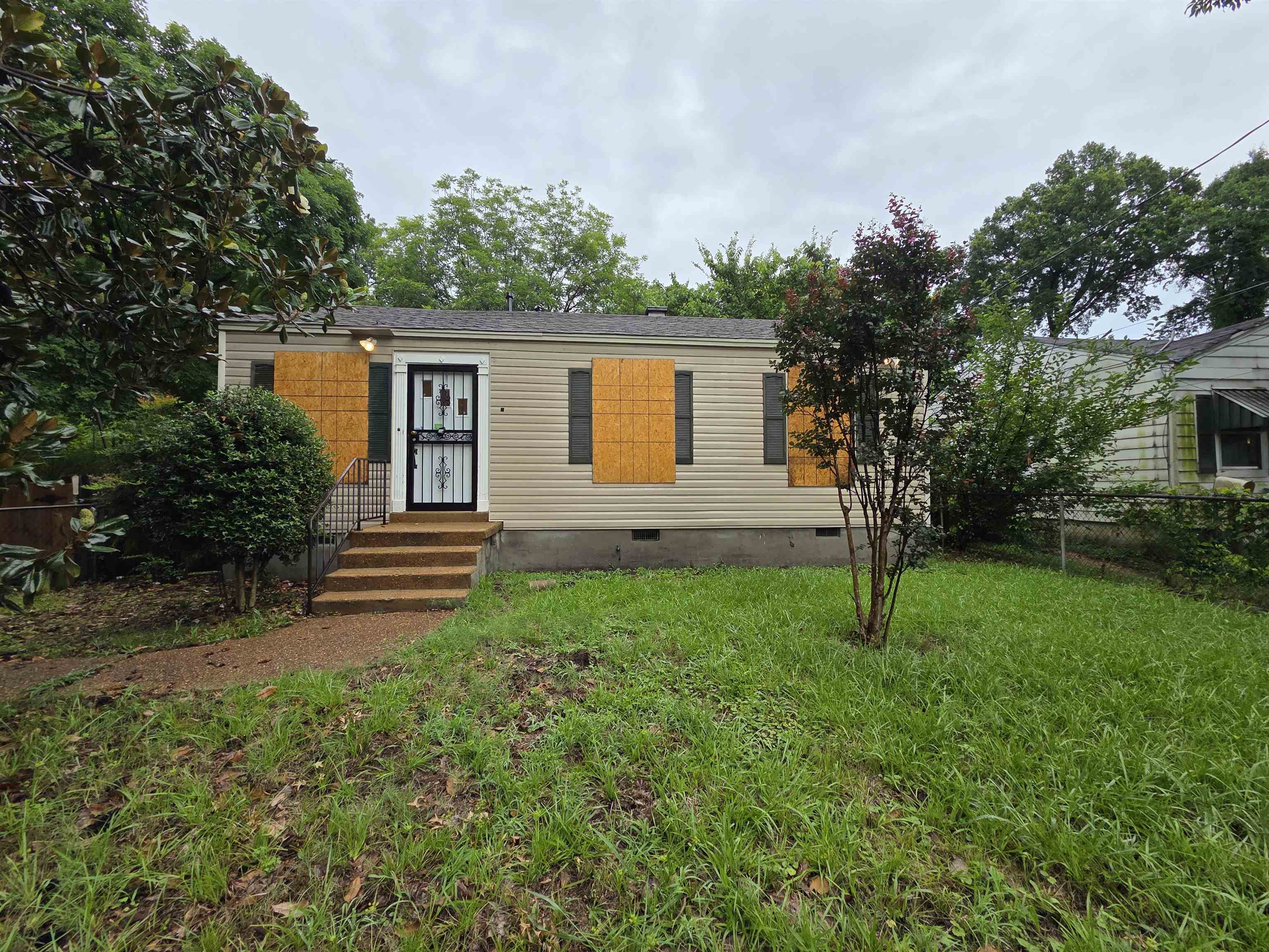1706 ECHLES ST Property Photo 1
