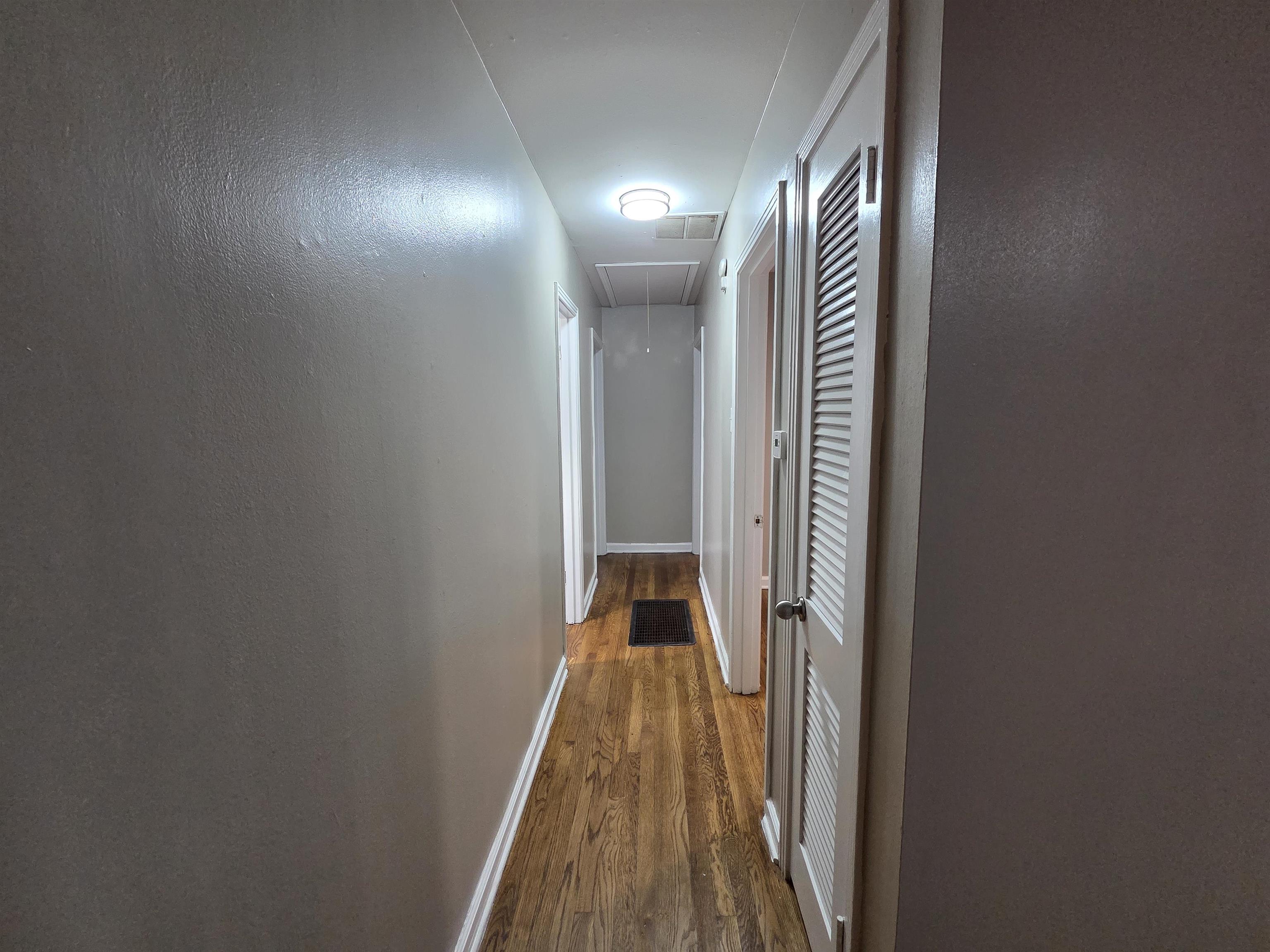 1706 Echles St Property Photo 10