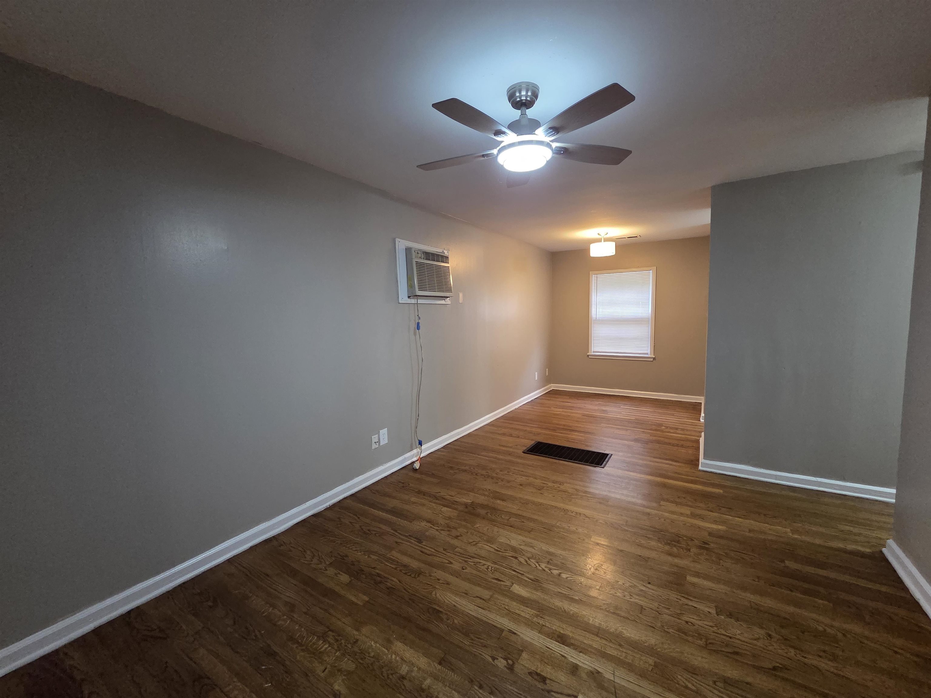 1706 Echles St Property Photo 13