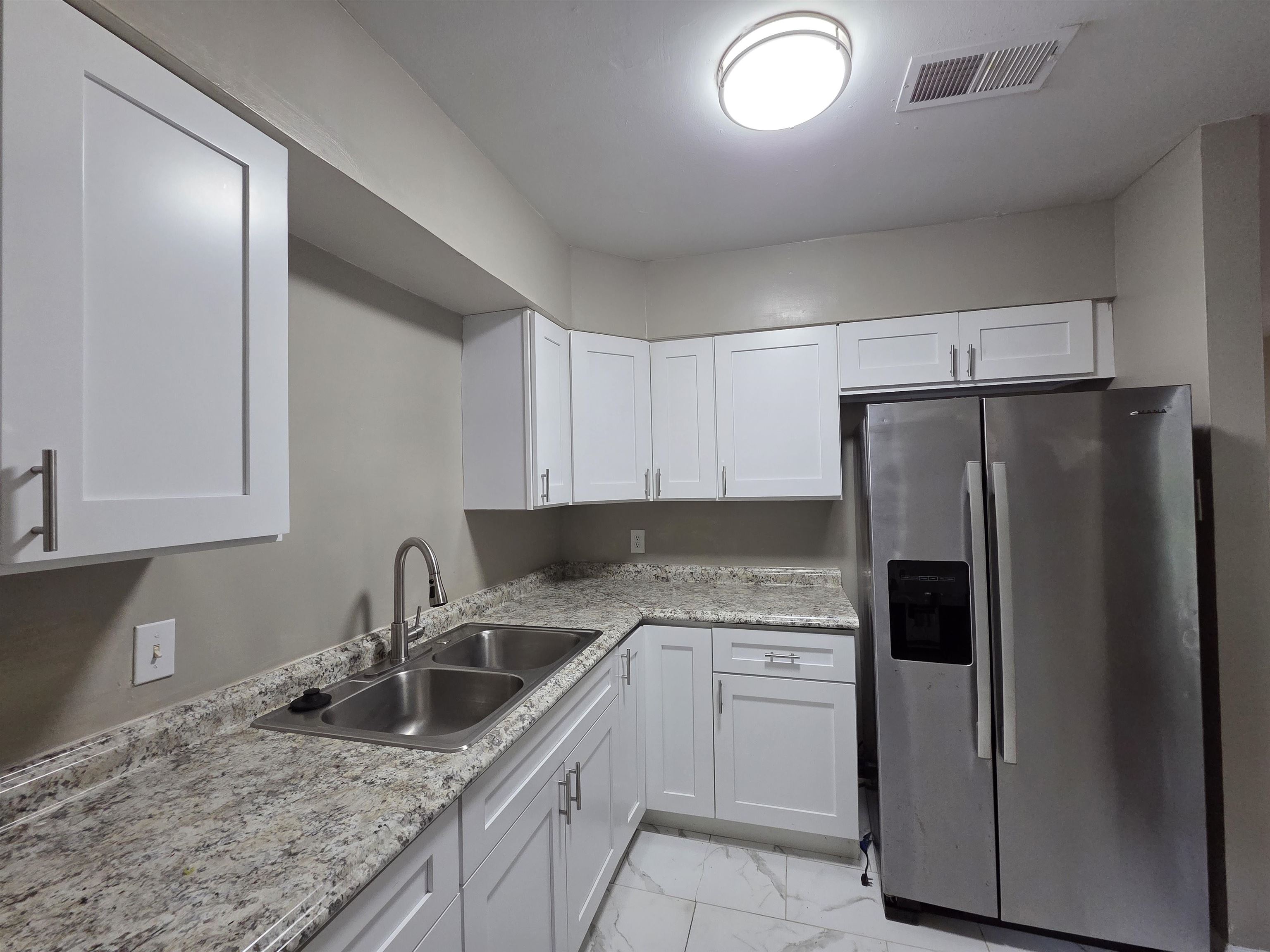 1706 Echles St Property Photo 16