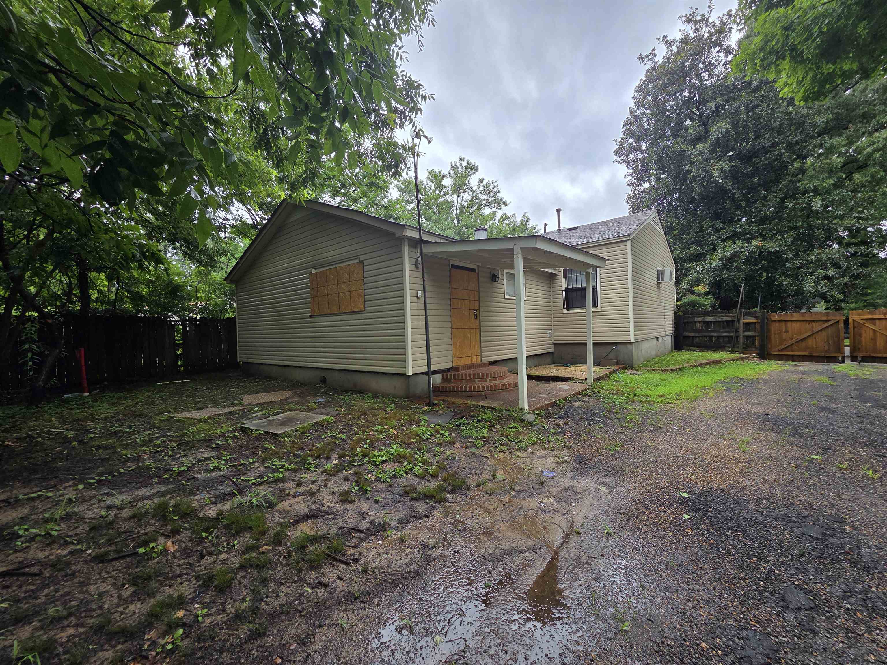 1706 Echles St Property Photo 23