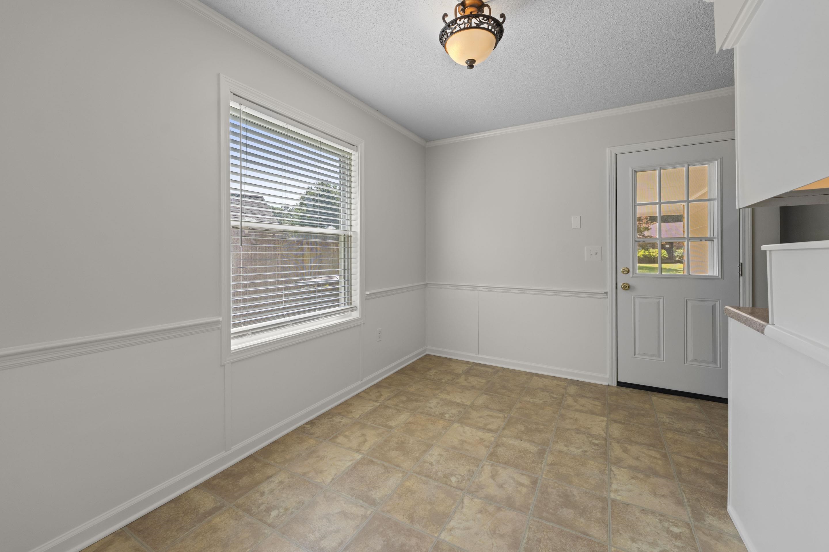 1019 Greencliff Rd Property Photo 6