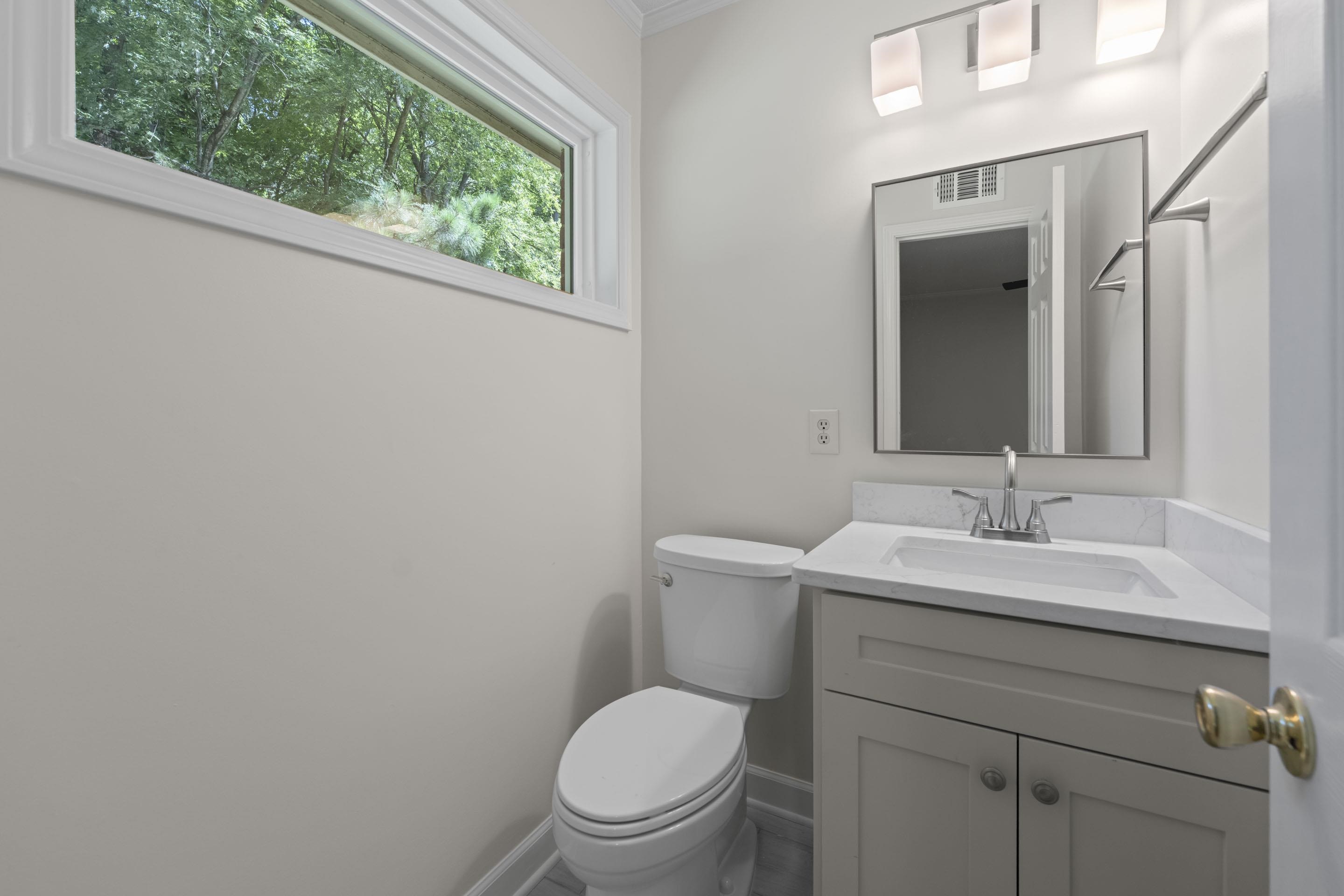 1019 Greencliff Rd Property Photo 10