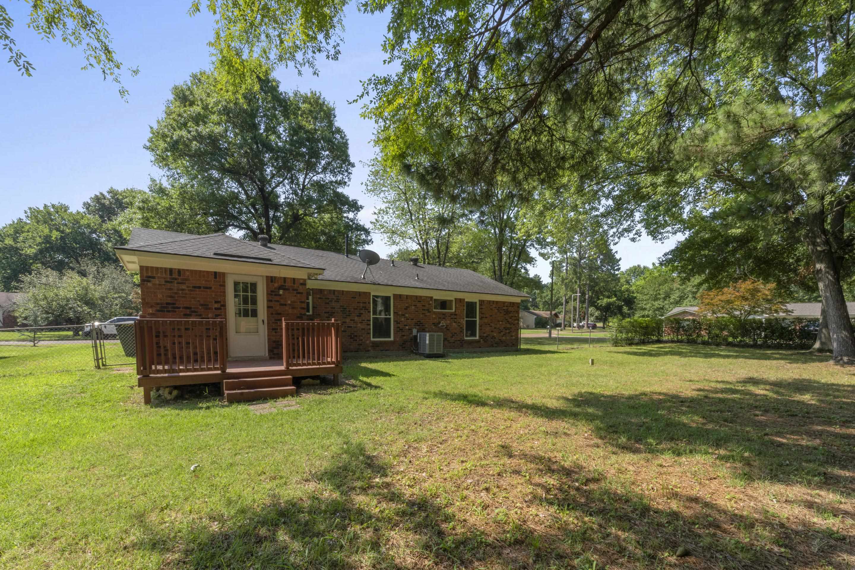 1019 Greencliff Rd Property Photo 16