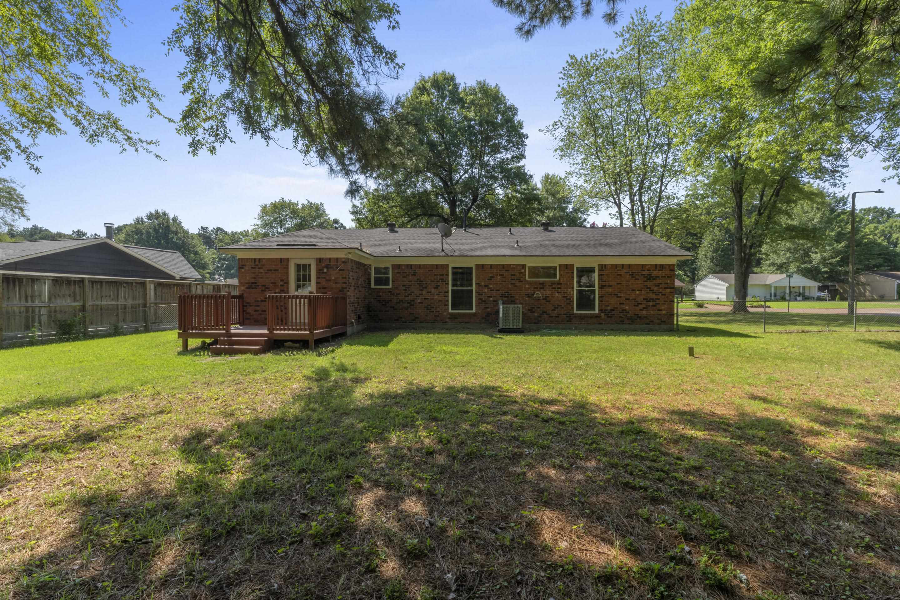 1019 Greencliff Rd Property Photo 17