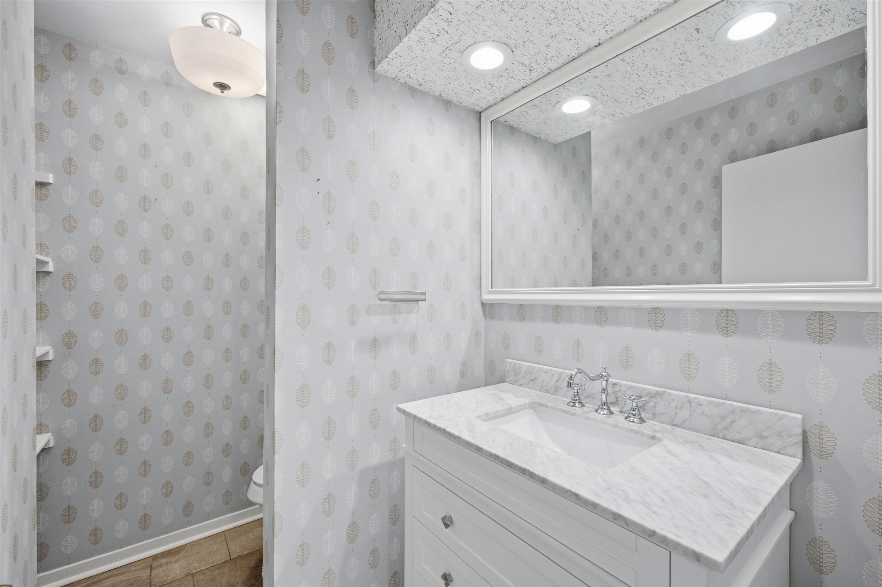427 S Perkins Rd 427-1 Property Photo 13
