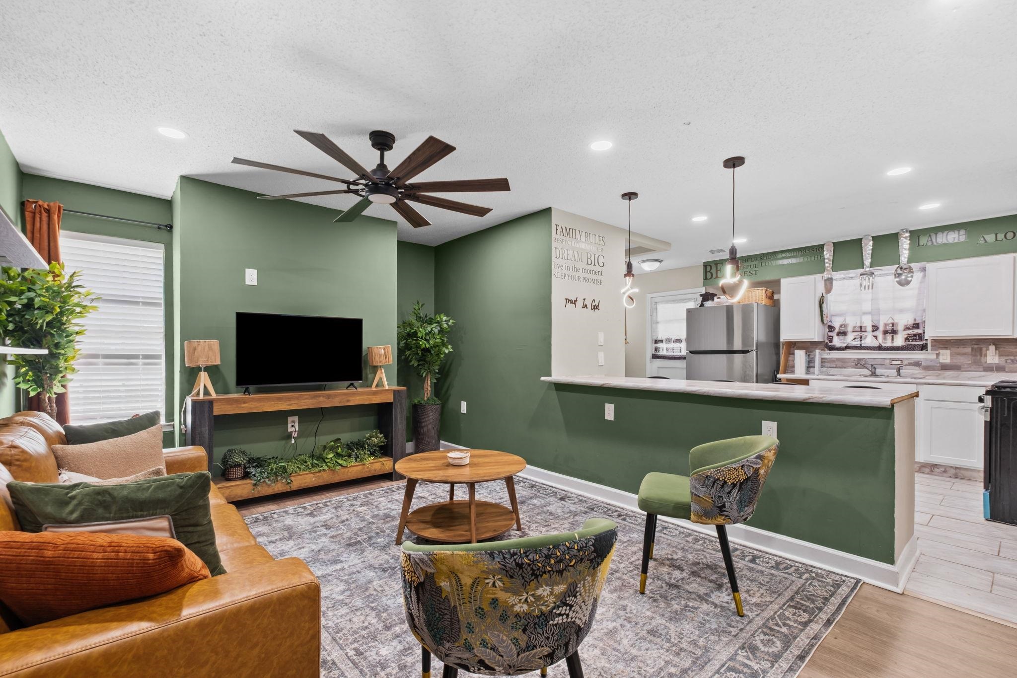 4616 Chancellor Cv Property Photo 2