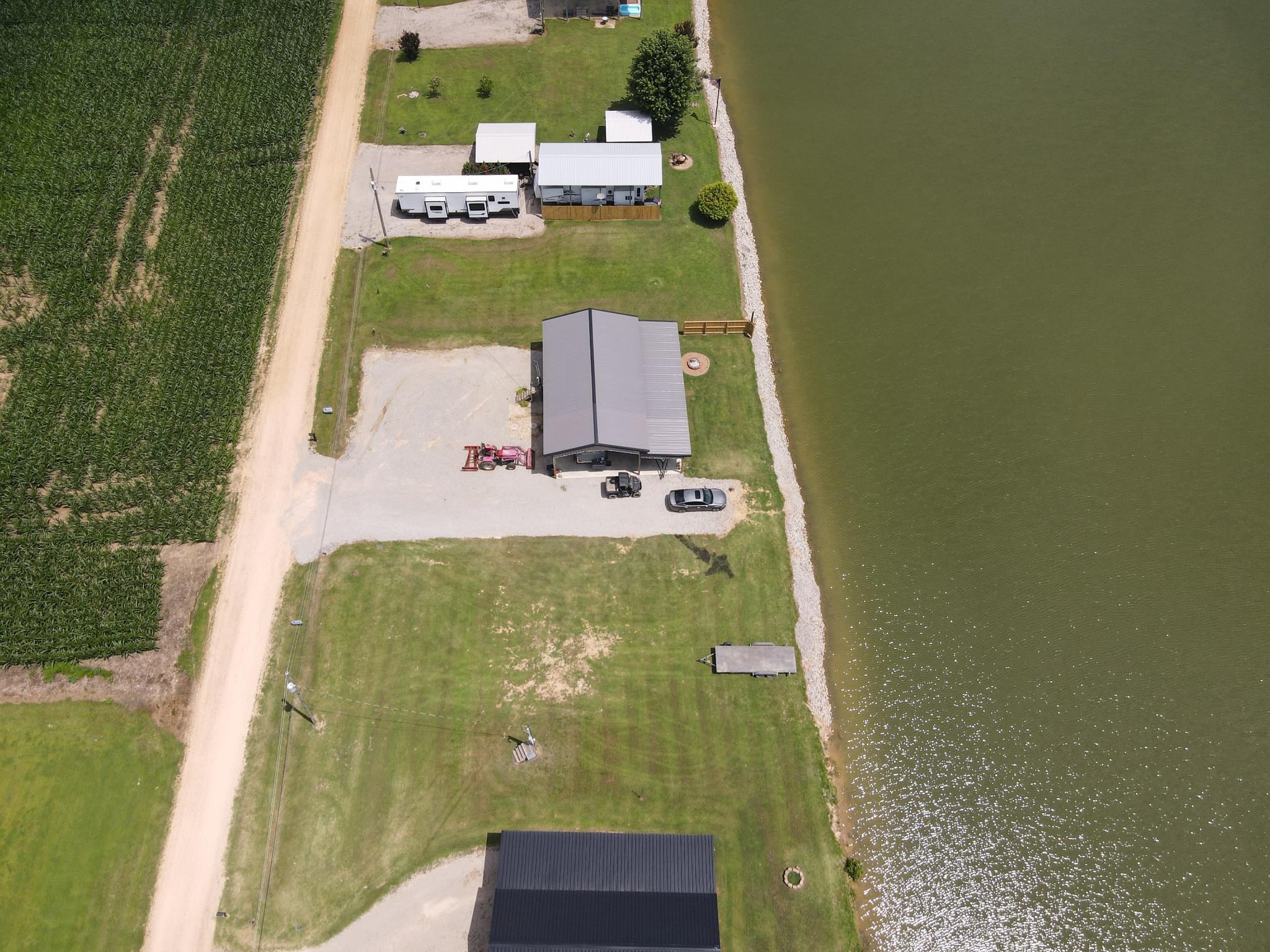64 Retriever Loop Property Photo 5