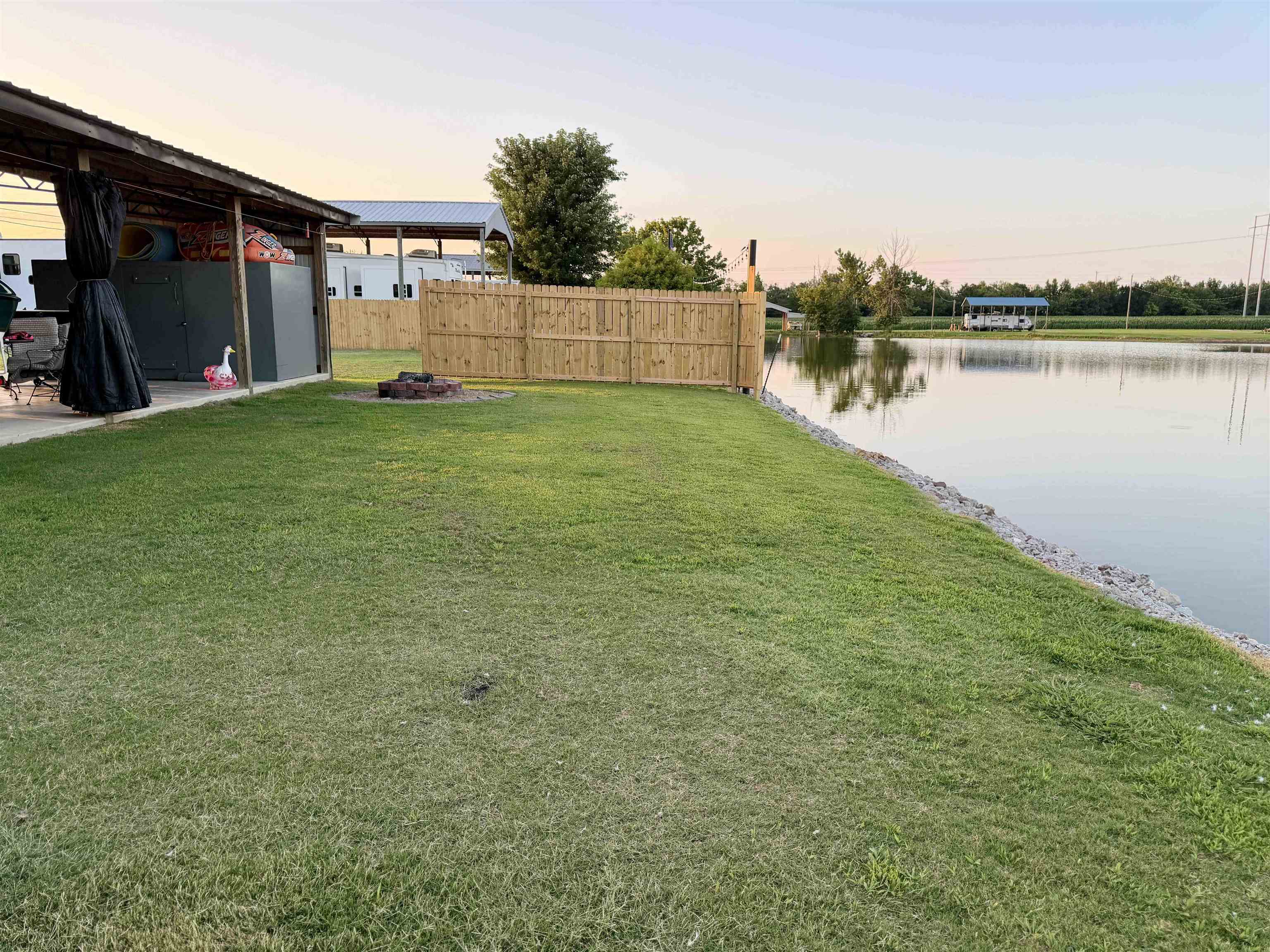 64 Retriever Loop Property Photo 24