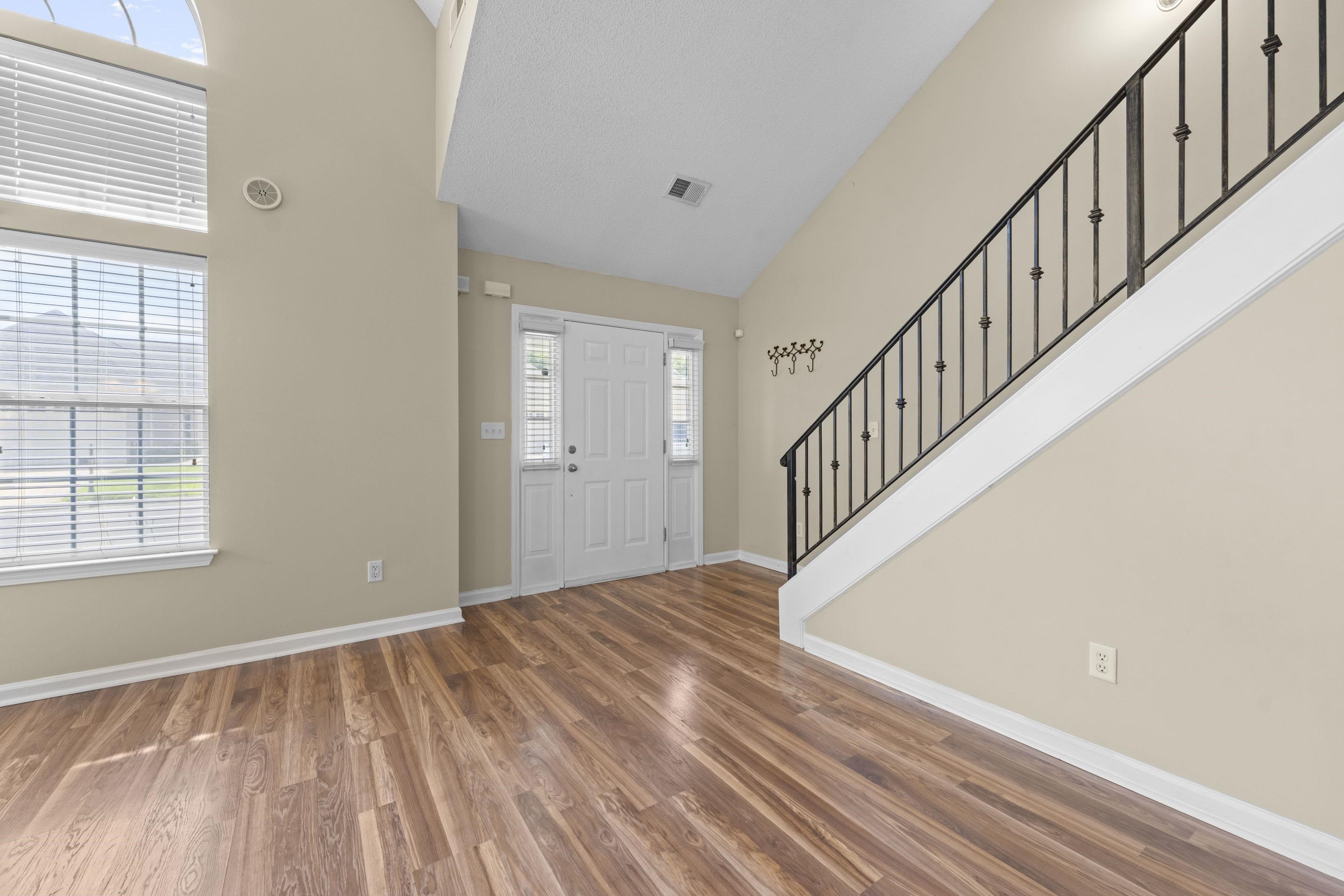 1030 W Montebello Cir Property Photo 6