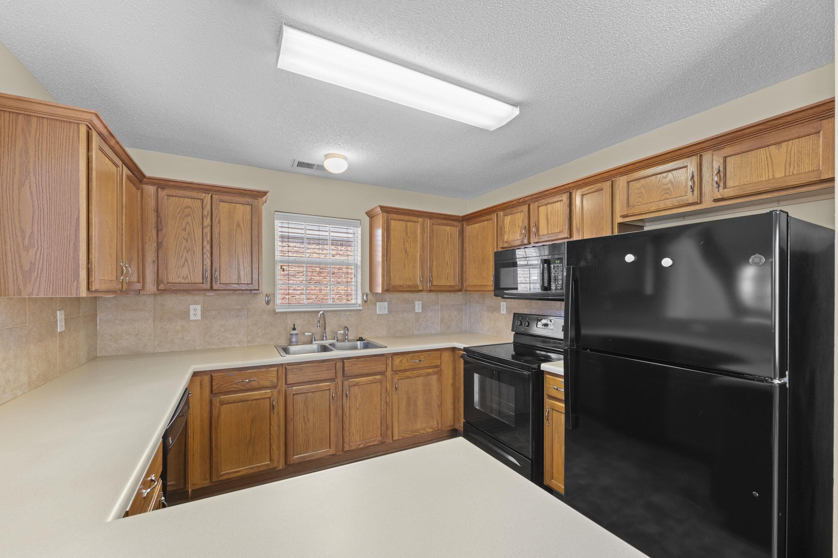 1030 W Montebello Cir Property Photo 12