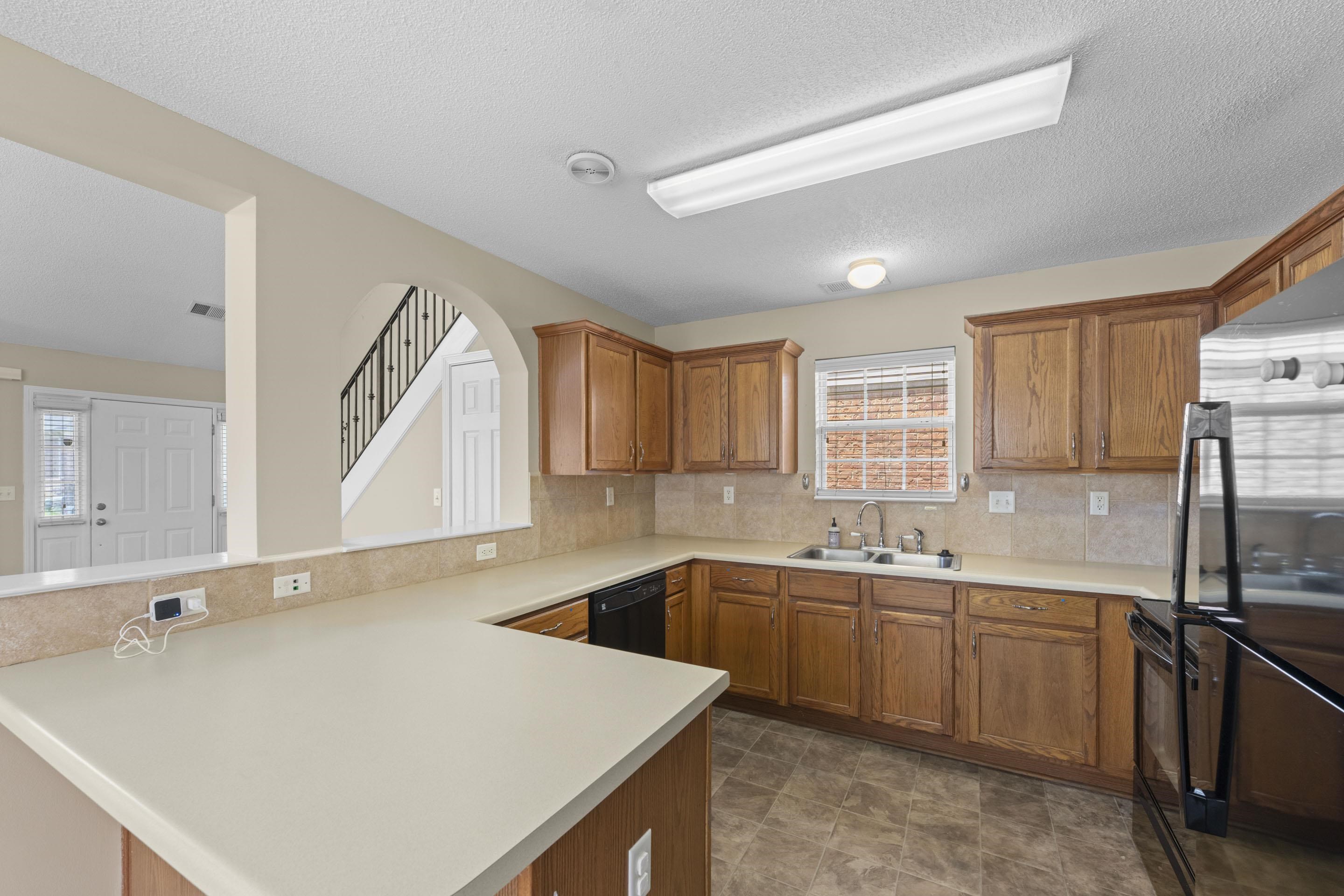 1030 W Montebello Cir Property Photo 13