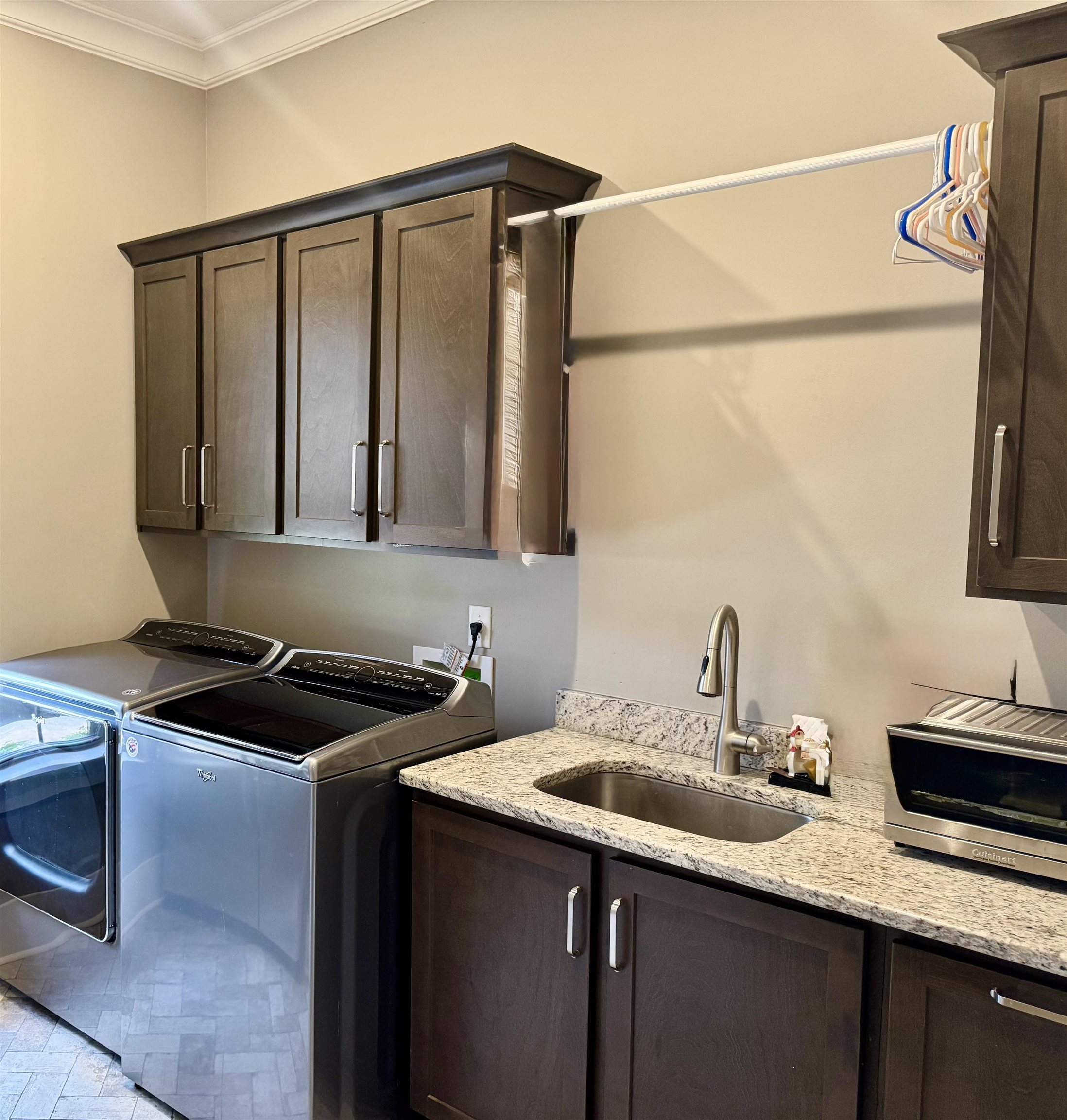10879 Latting Rd Property Photo 20