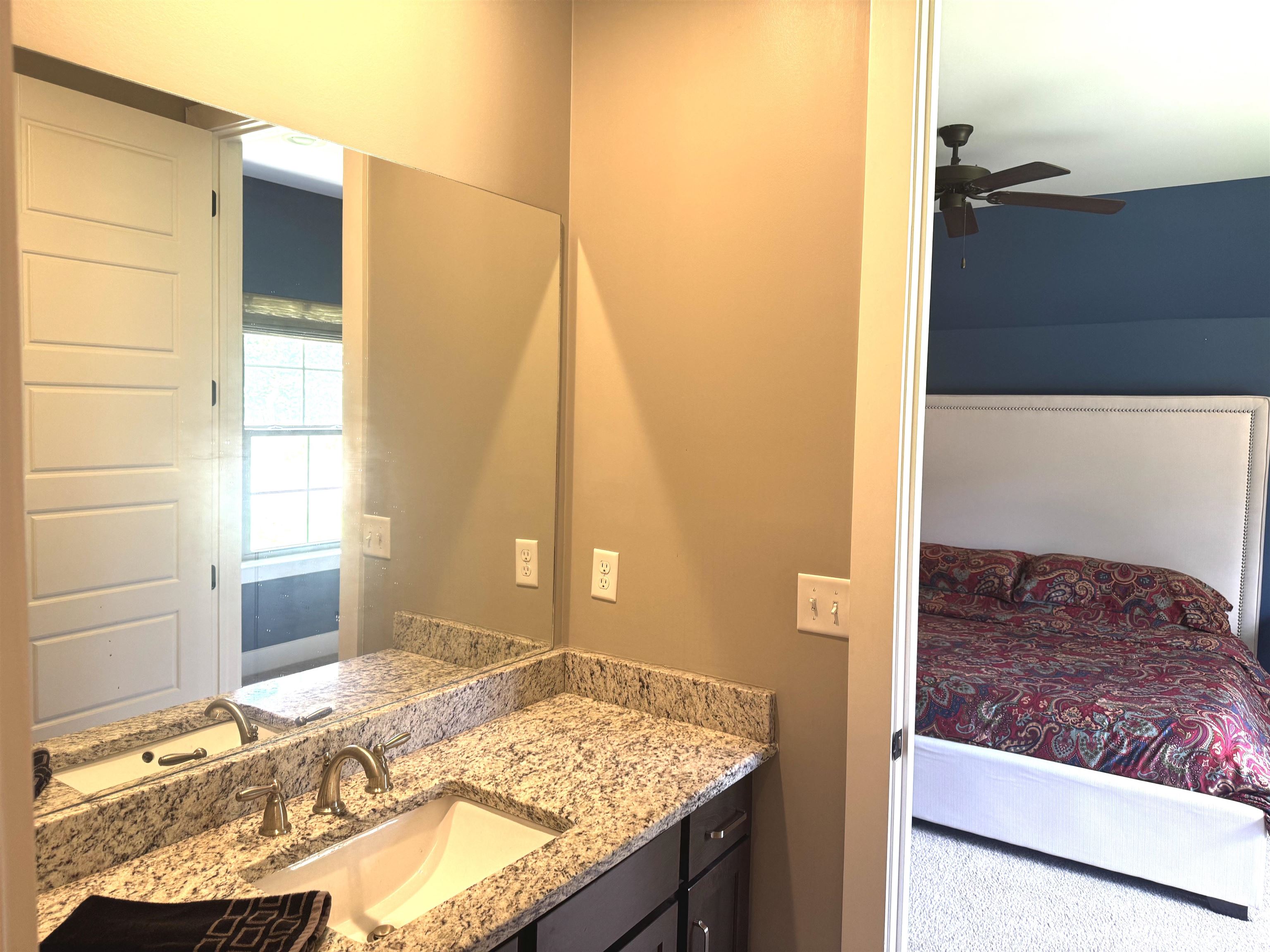 10879 Latting Rd Property Photo 26
