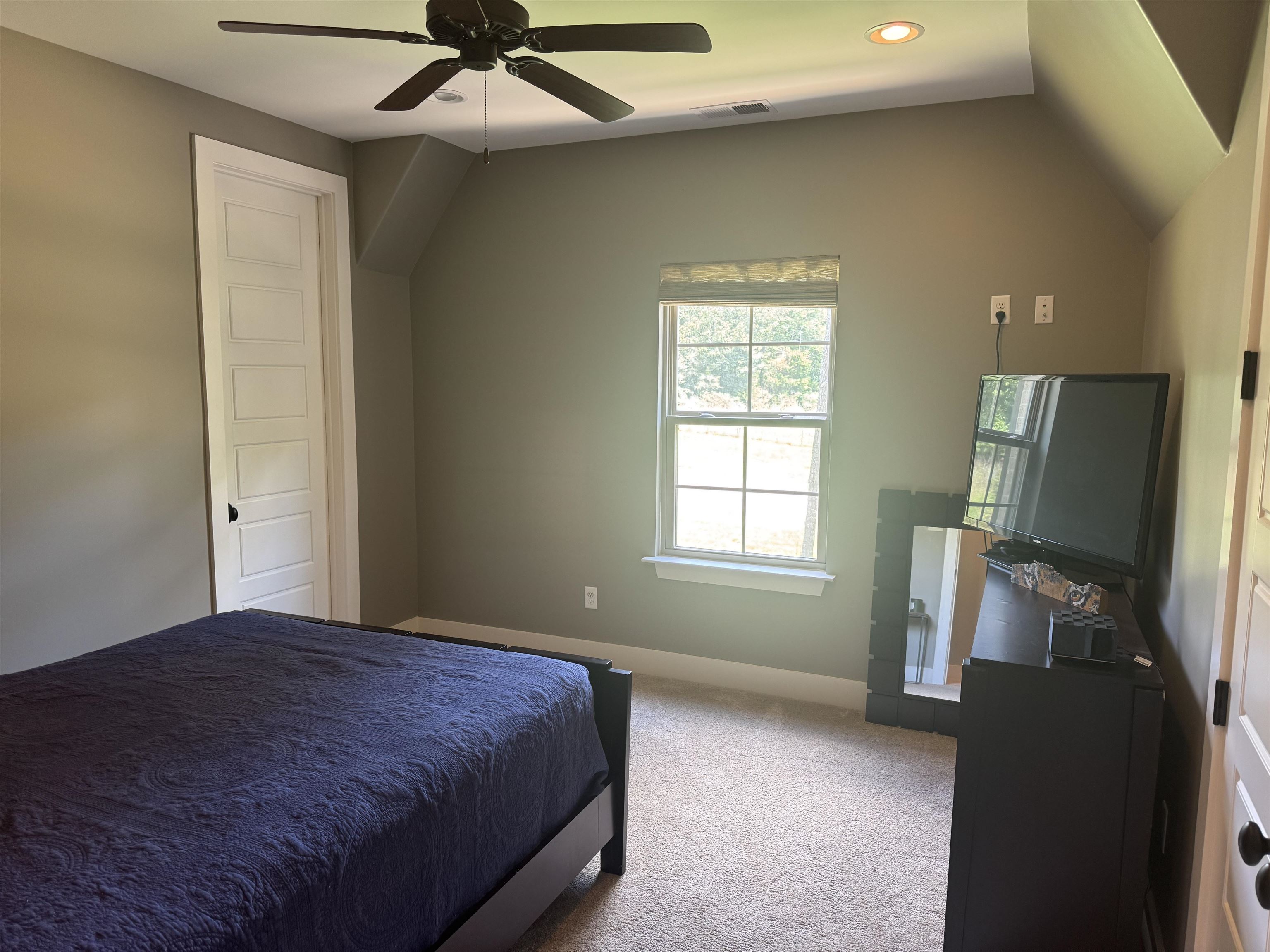 10879 Latting Rd Property Photo 27