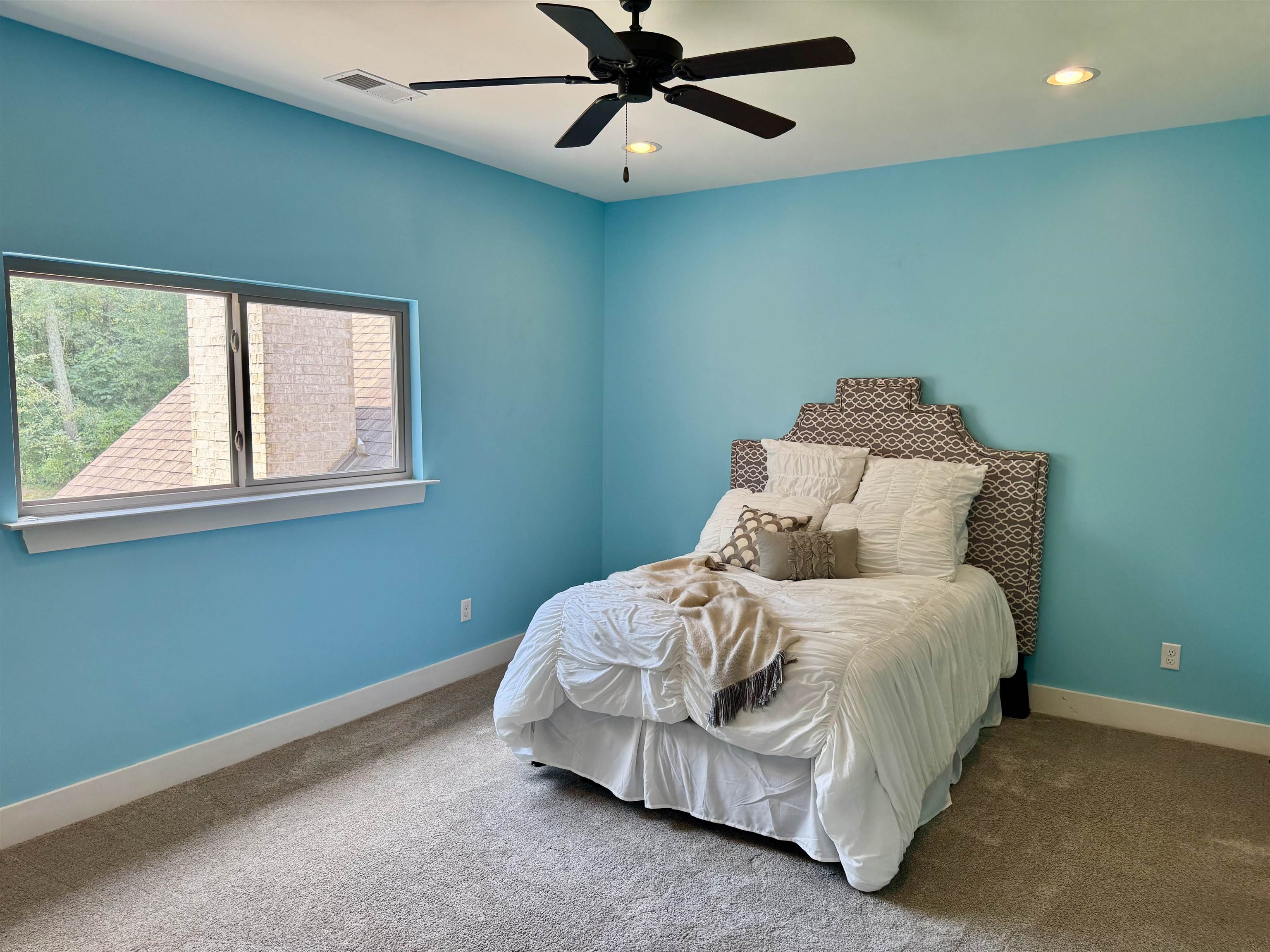 10879 Latting Rd Property Photo 30
