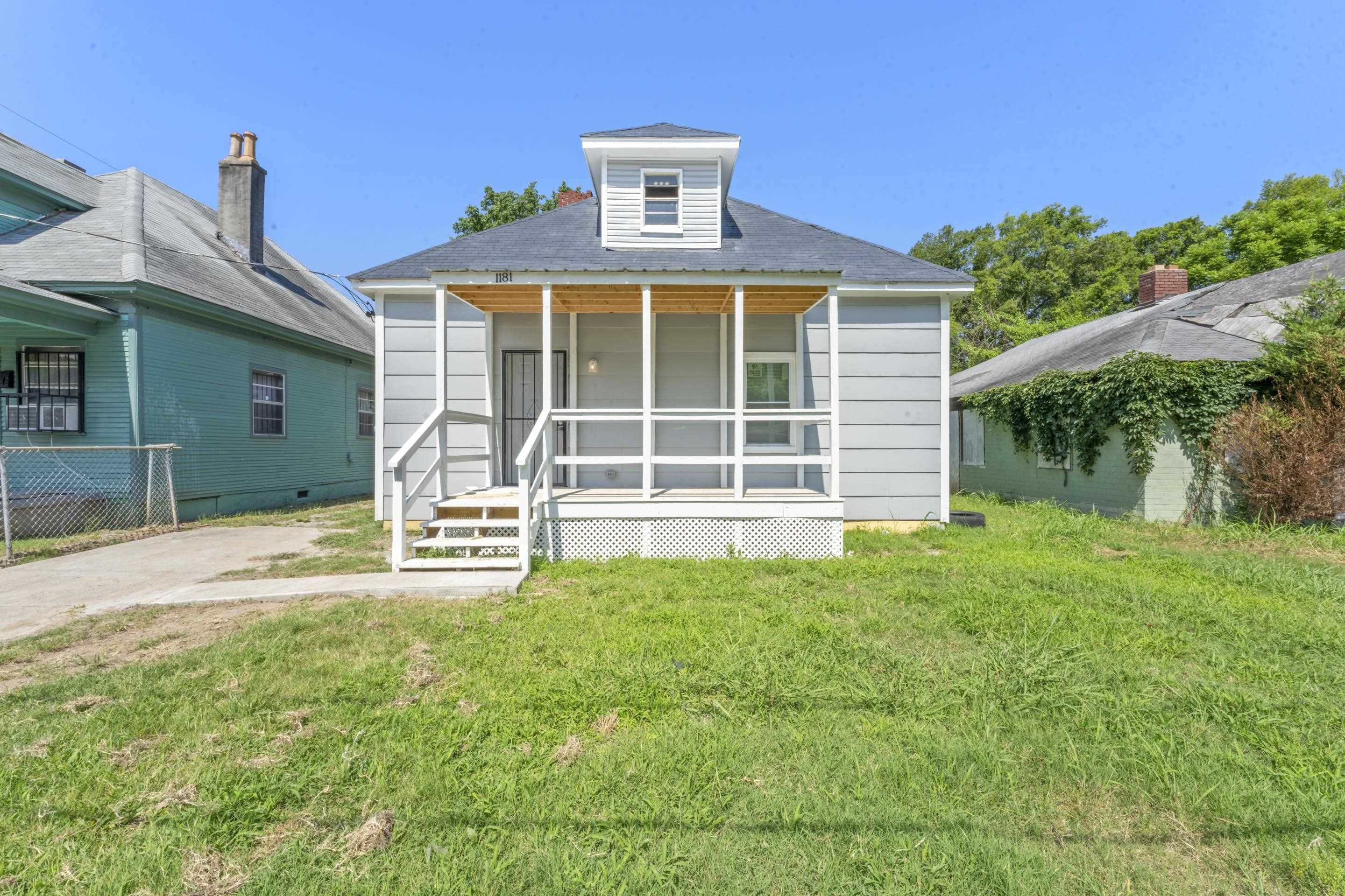 1181 Coker Ave Property Photo 1