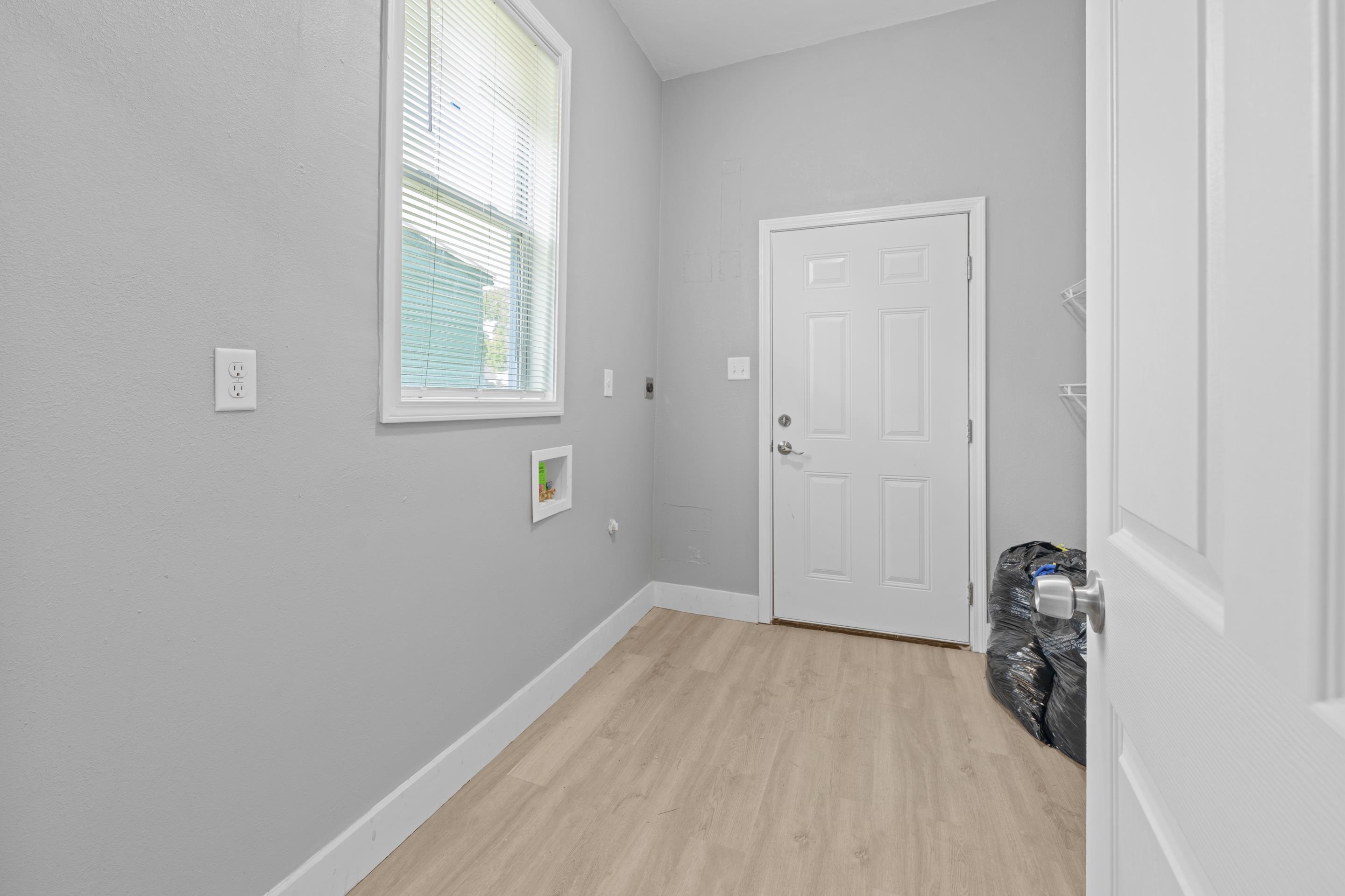 1181 Coker Ave Property Photo 7