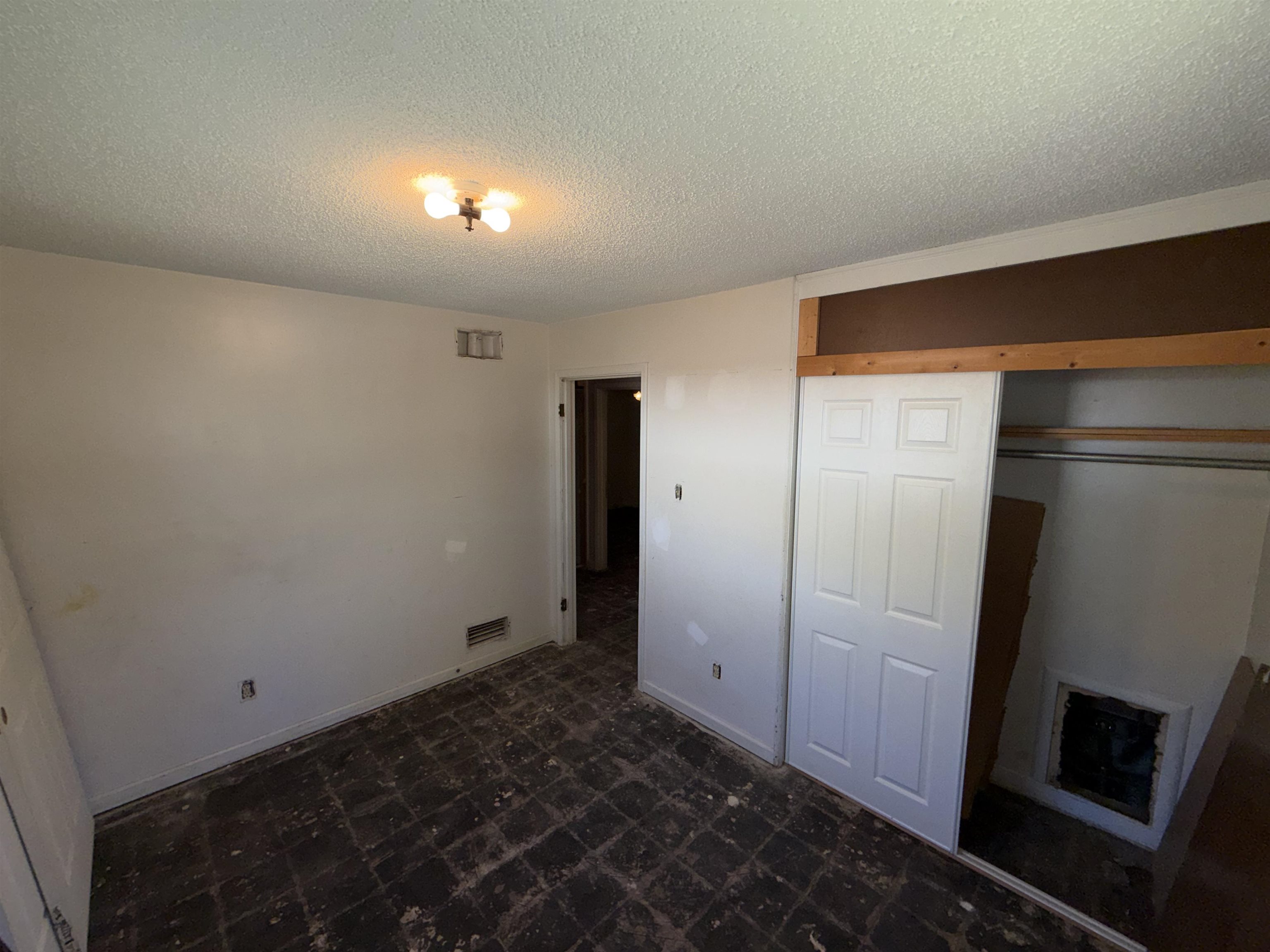 1068 Buckner Rd Property Photo 7