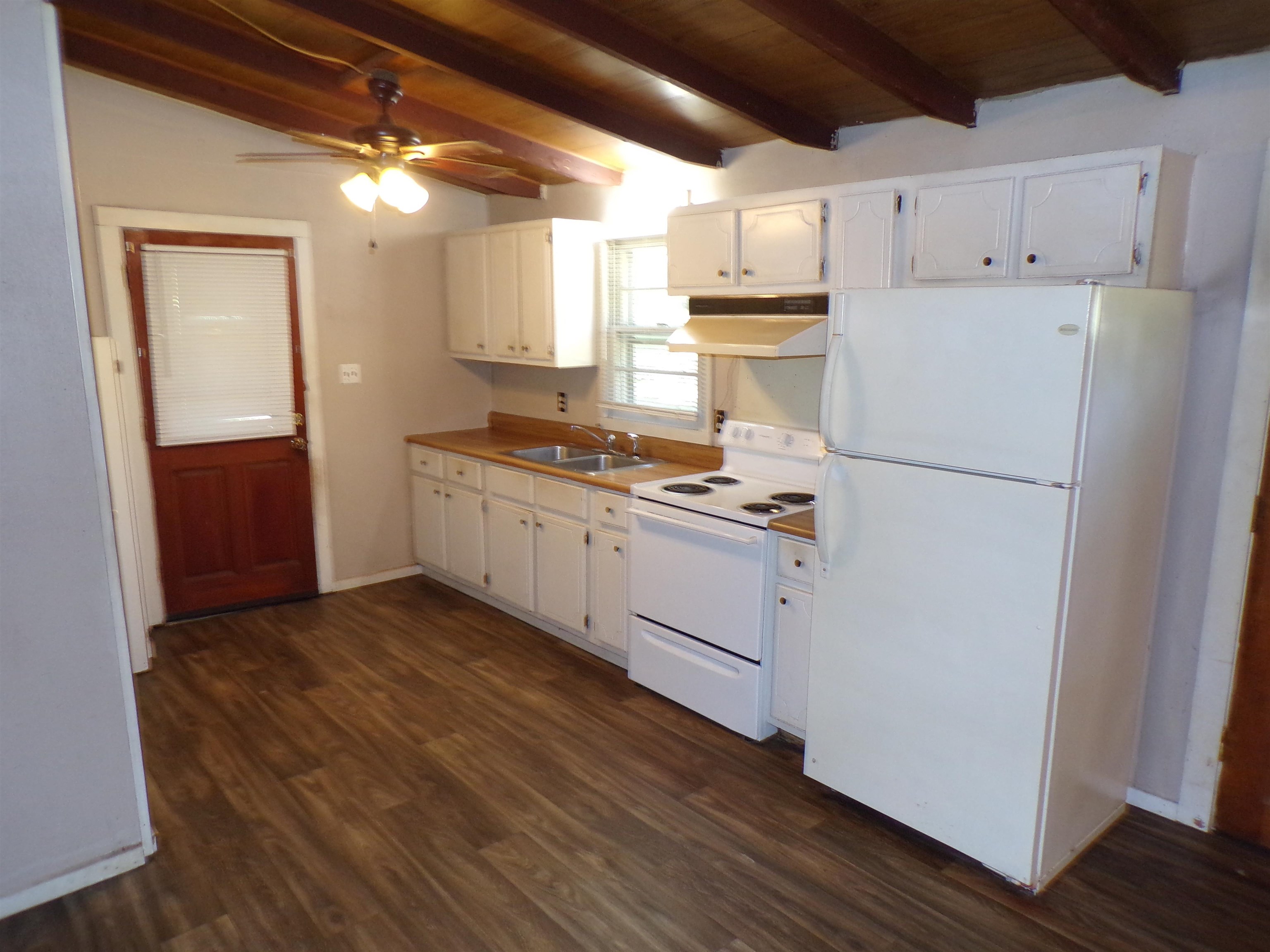 35 Cr 341 Rd Property Photo 5