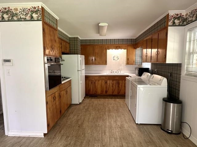 15 Pine St Property Photo 2
