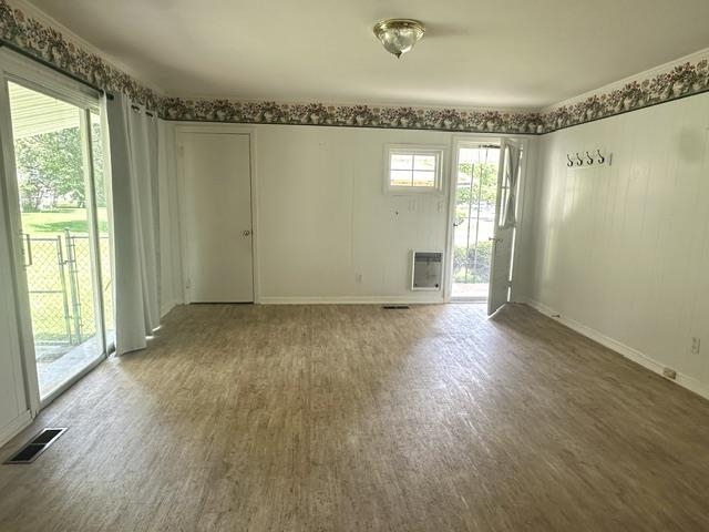 15 Pine St Property Photo 5