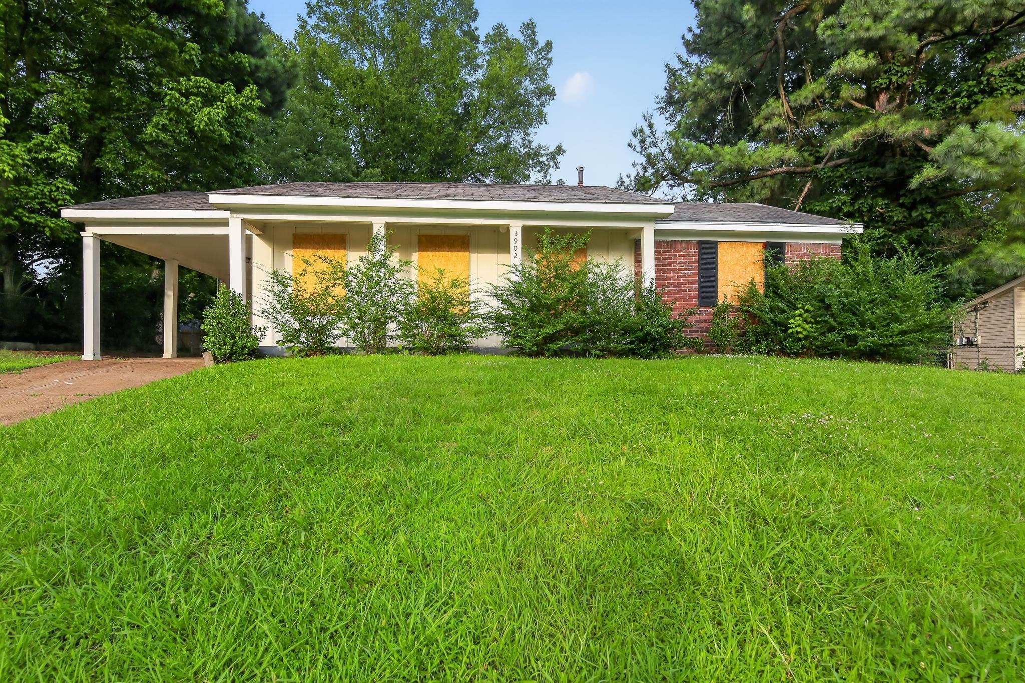 3902 Edenburg Dr Property Photo 2