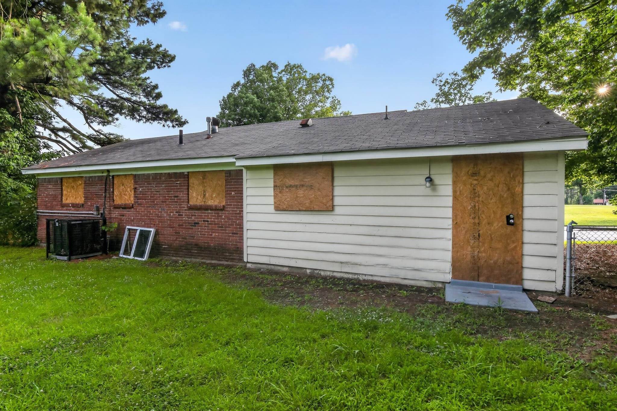 3902 Edenburg Dr Property Photo 4