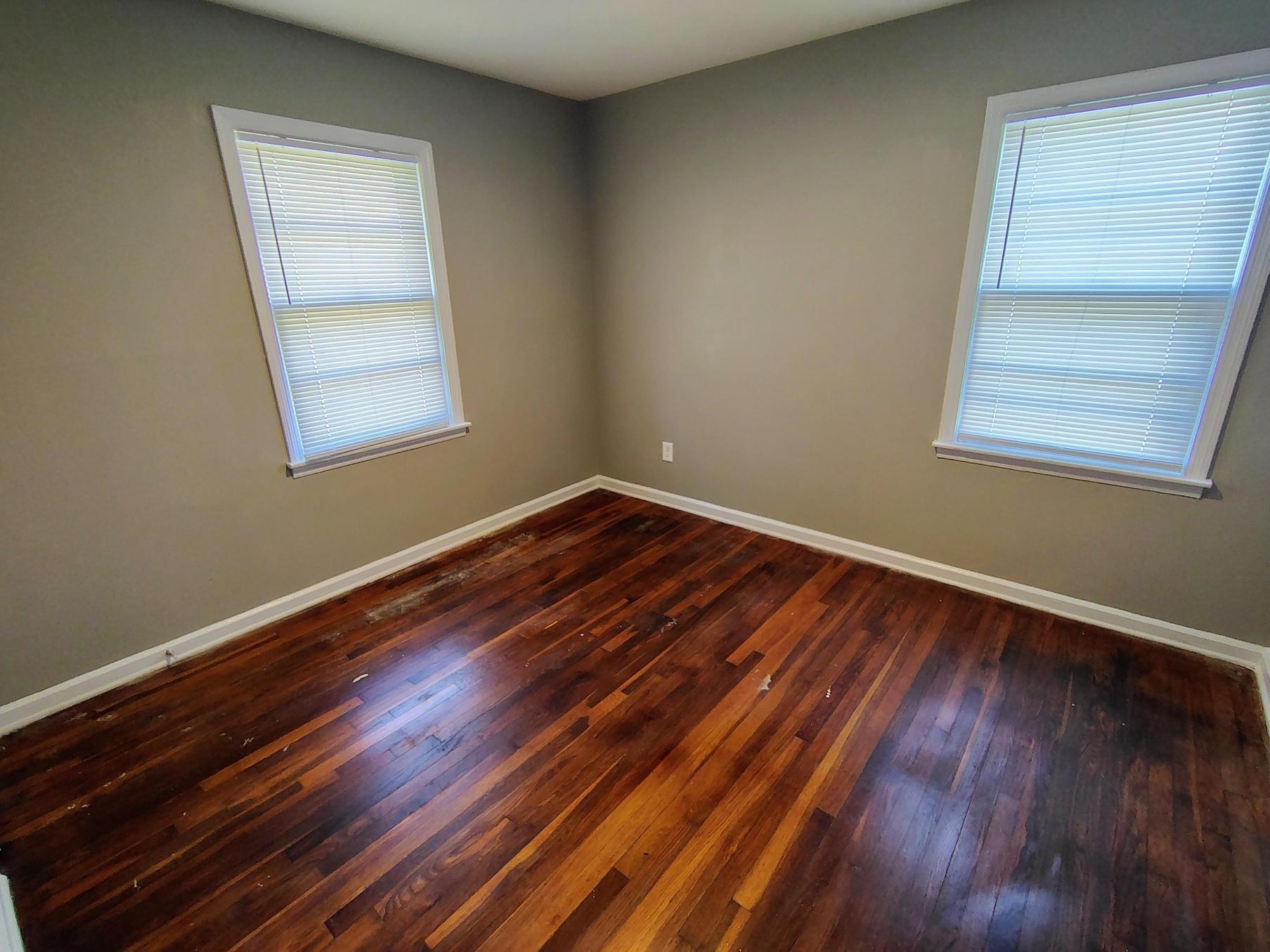1688 Haywood Ave Property Photo 5
