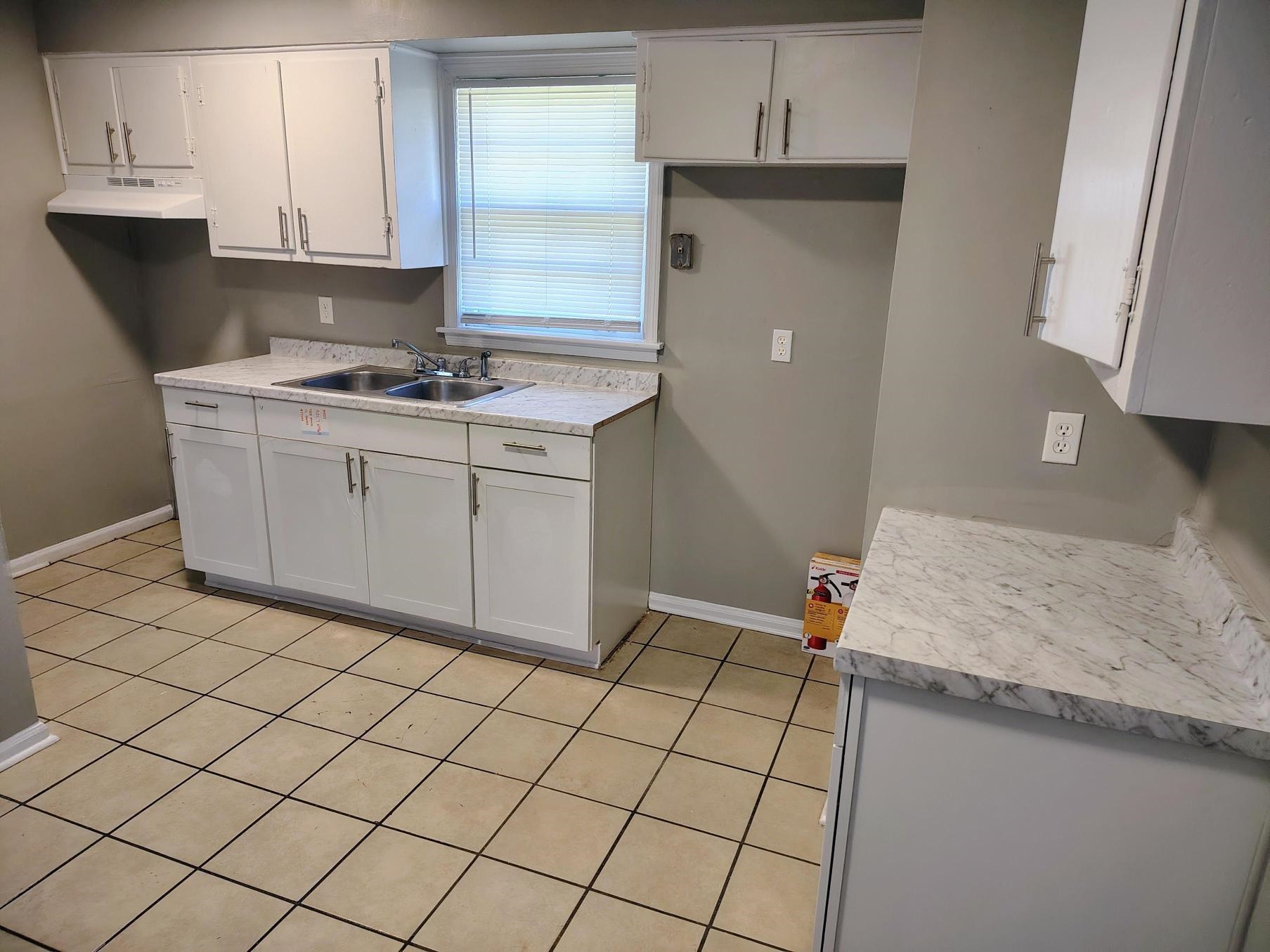 1688 Haywood Ave Property Photo 9
