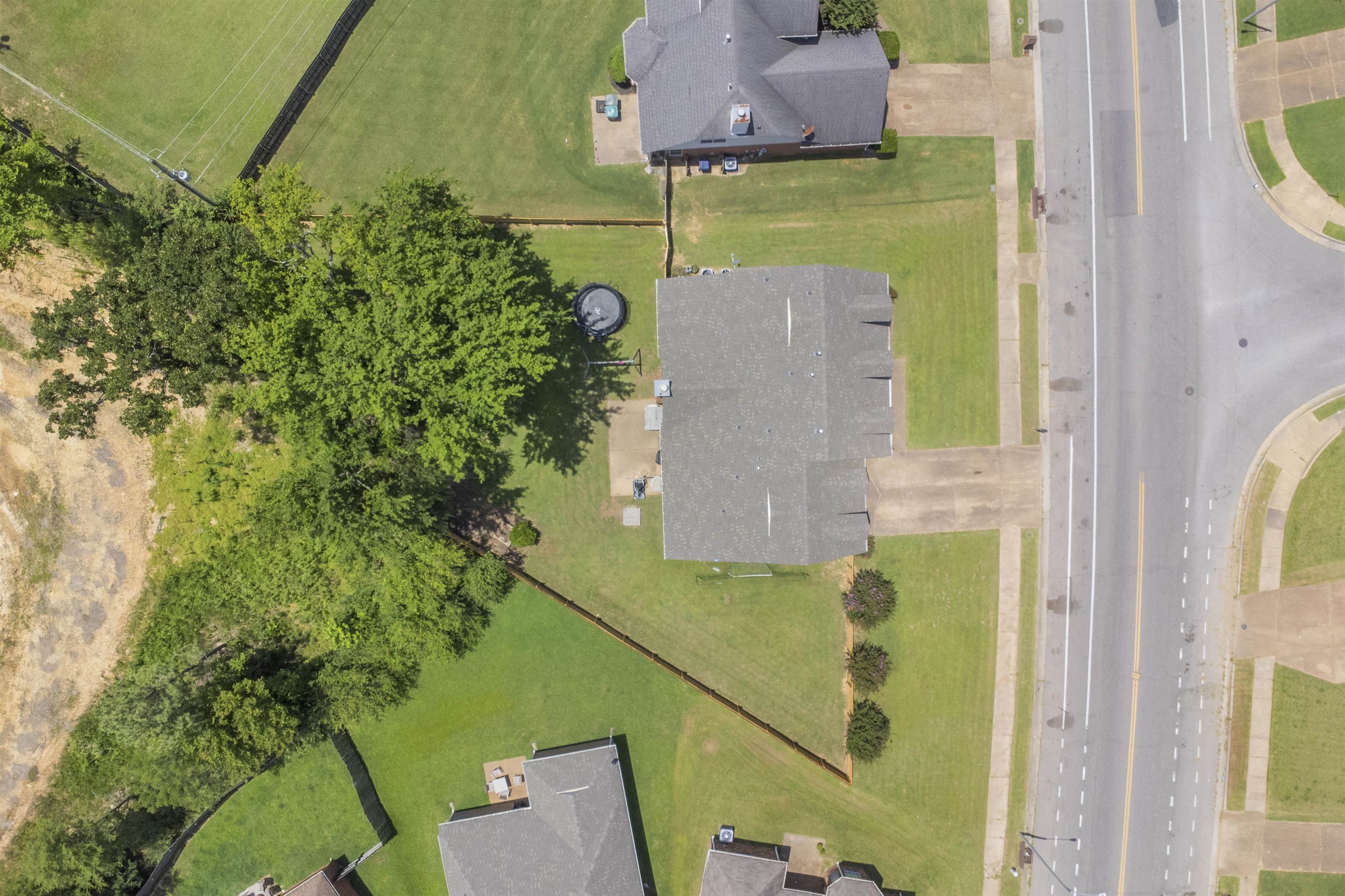 9045 Chimneyrock Blvd Property Photo 6
