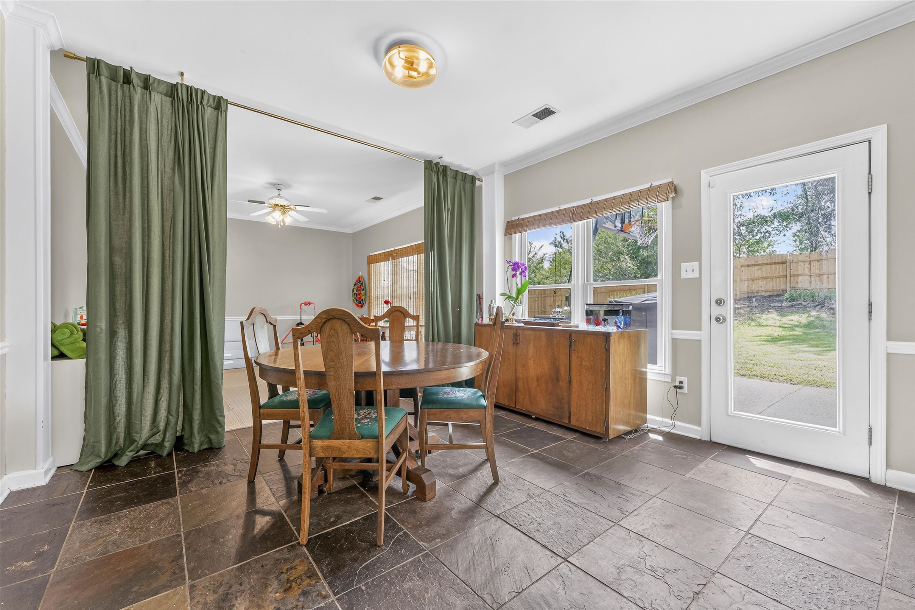 9045 Chimneyrock Blvd Property Photo 18