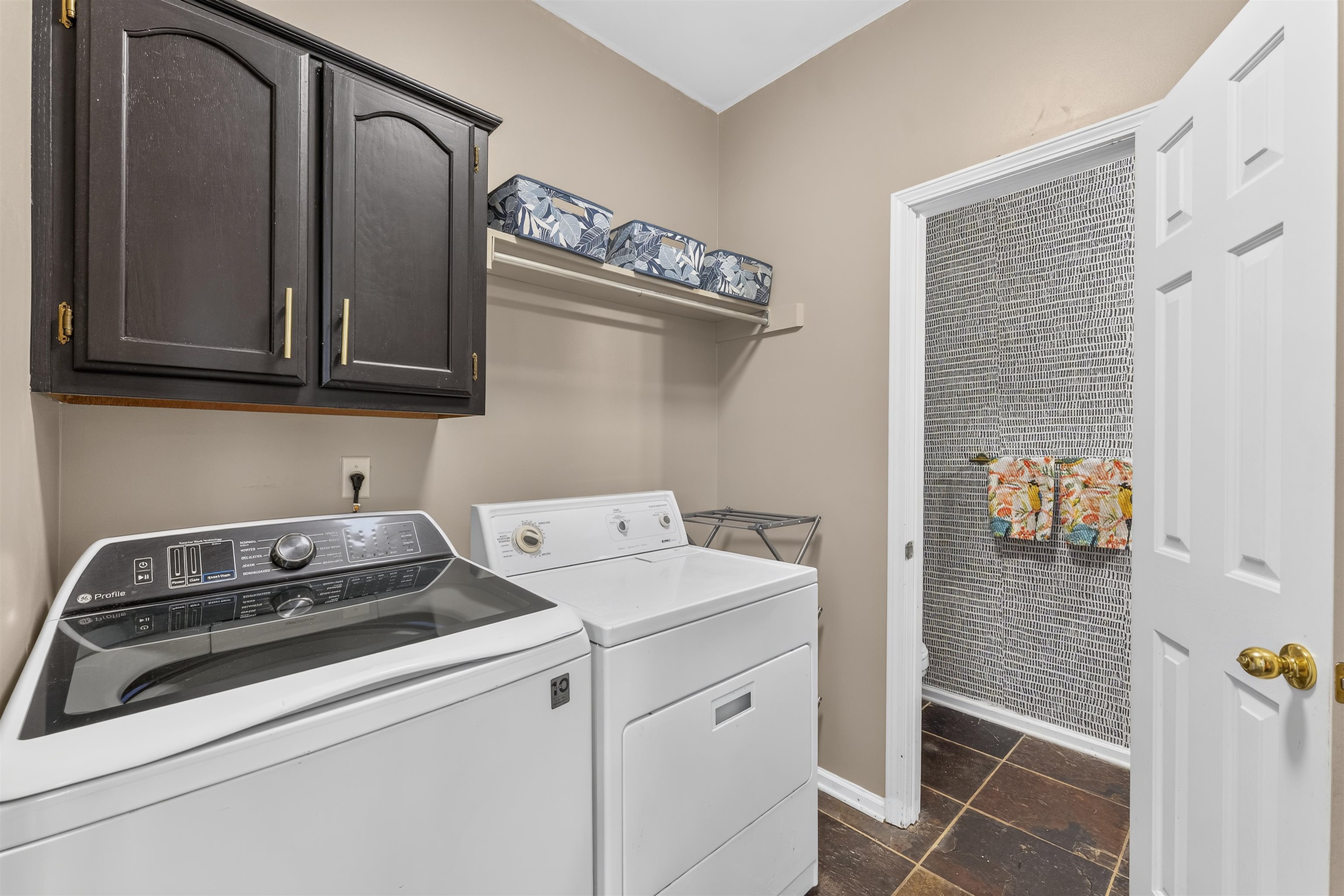 9045 Chimneyrock Blvd Property Photo 30