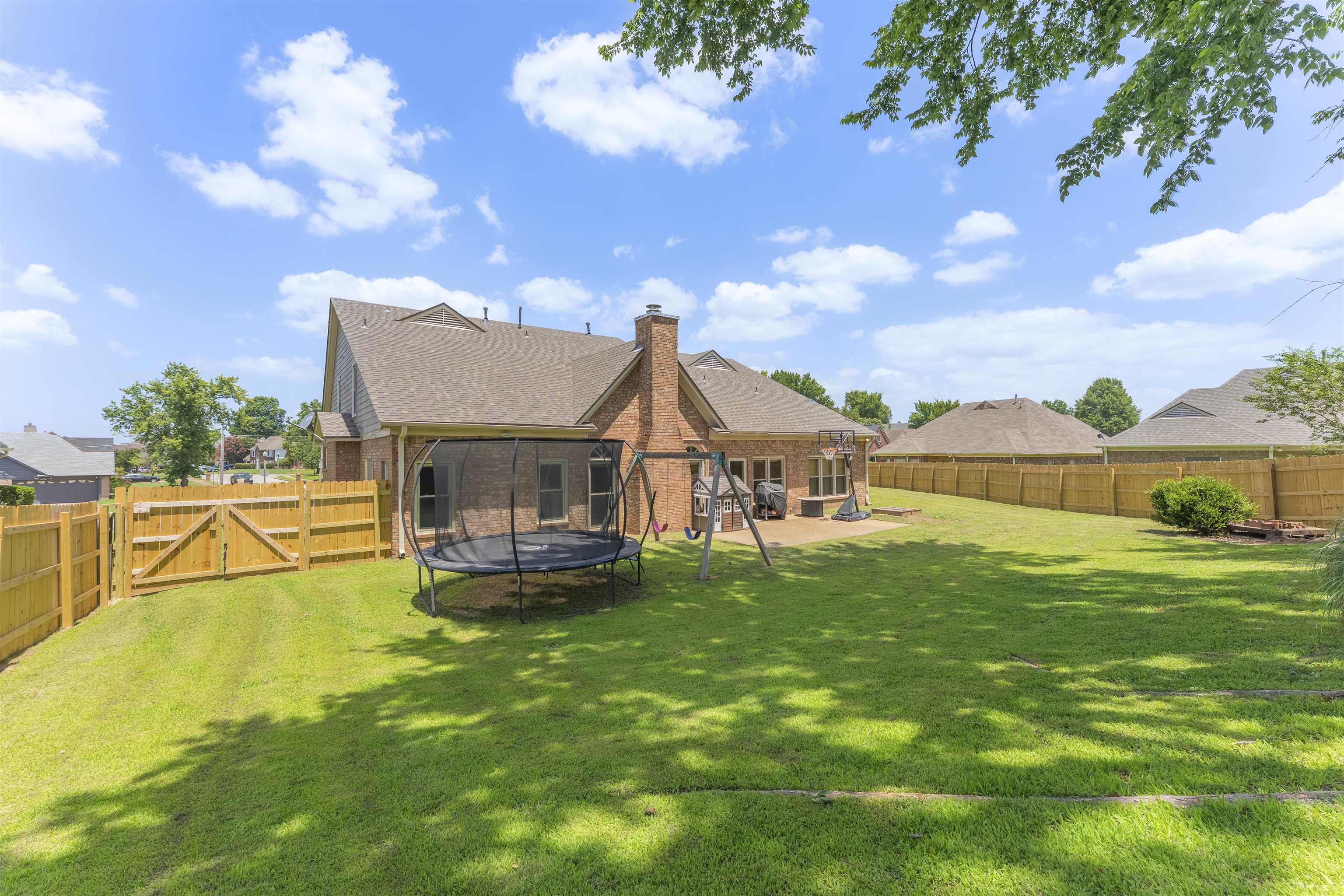 9045 Chimneyrock Blvd Property Photo 34