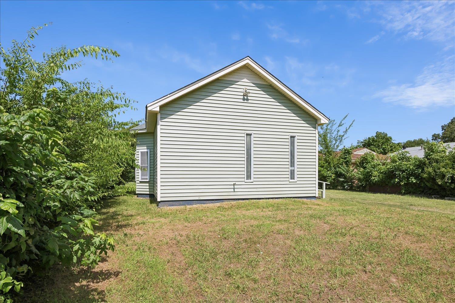 748 Breedlove St Property Photo 30