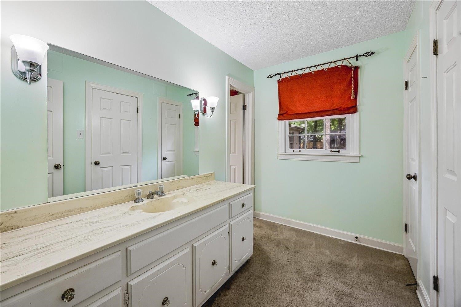 2308 Hickory Forest Dr Property Photo 22