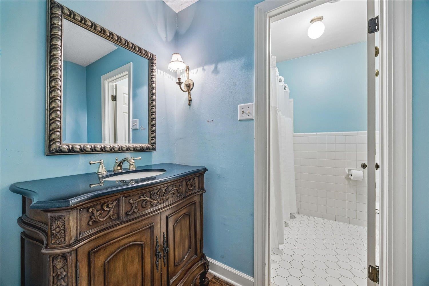 2308 Hickory Forest Dr Property Photo 30