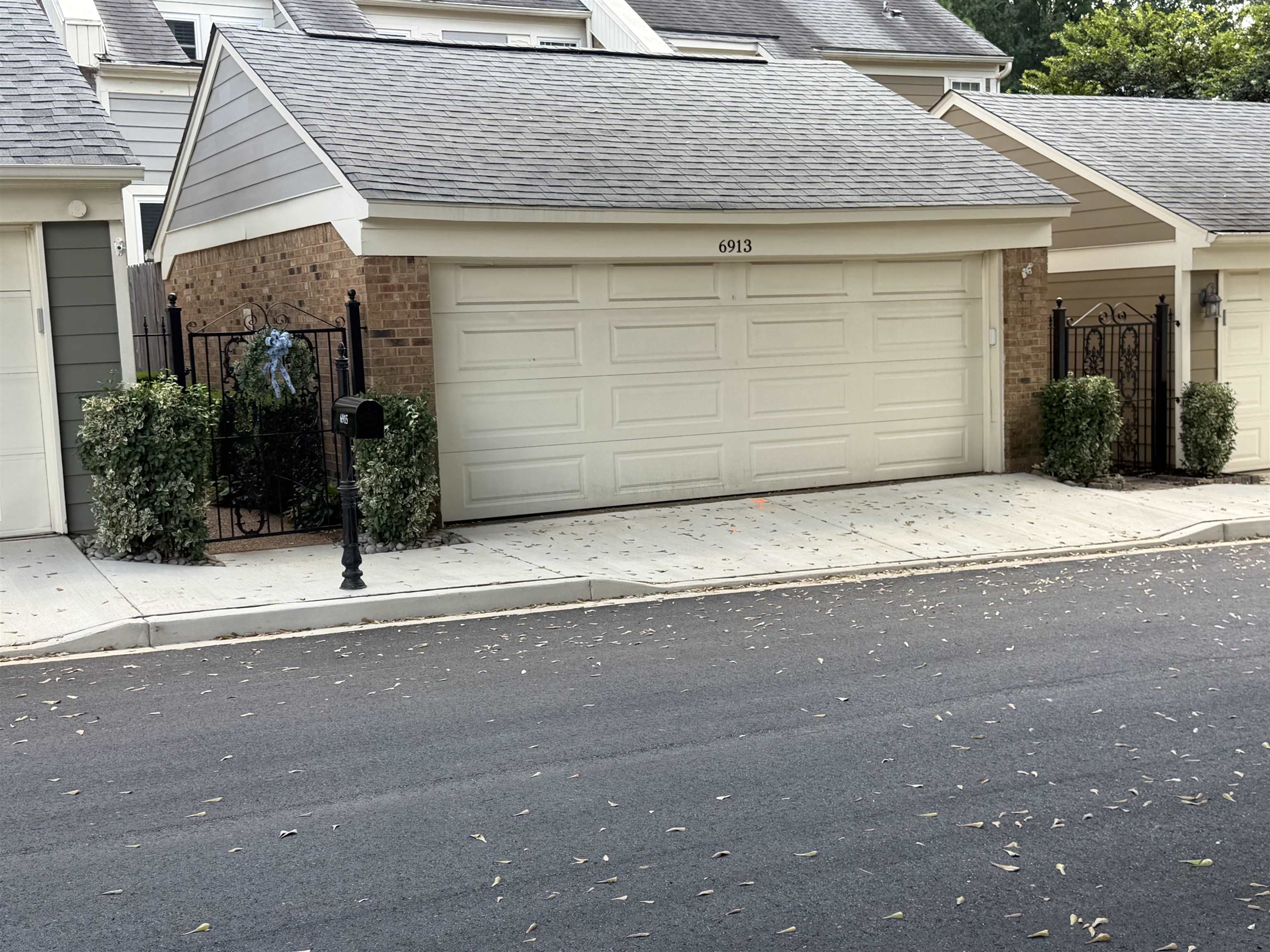 6913 CLIMPING RD 6913 Property Photo 1