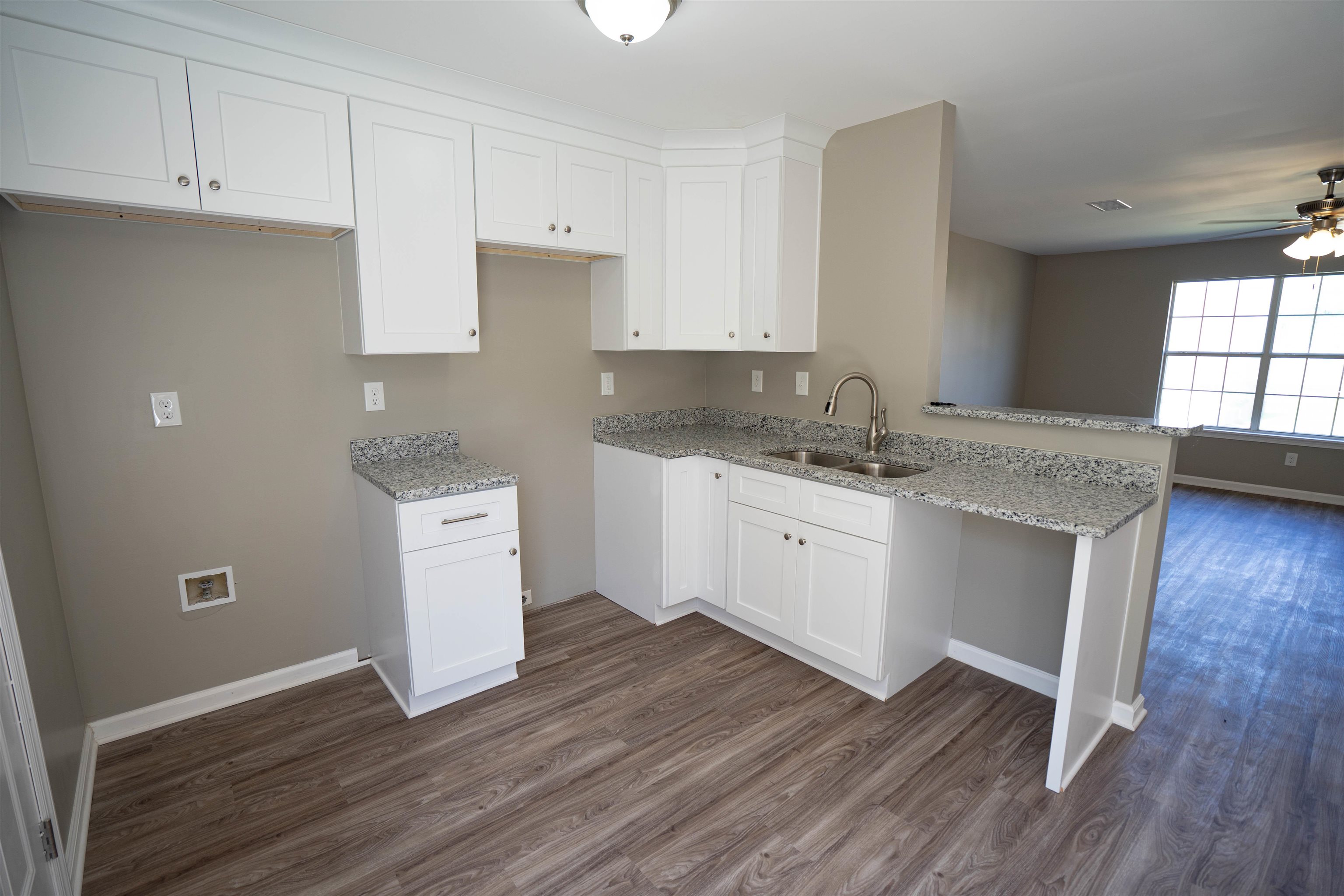 2211 Stone Stream Cv Property Photo 3