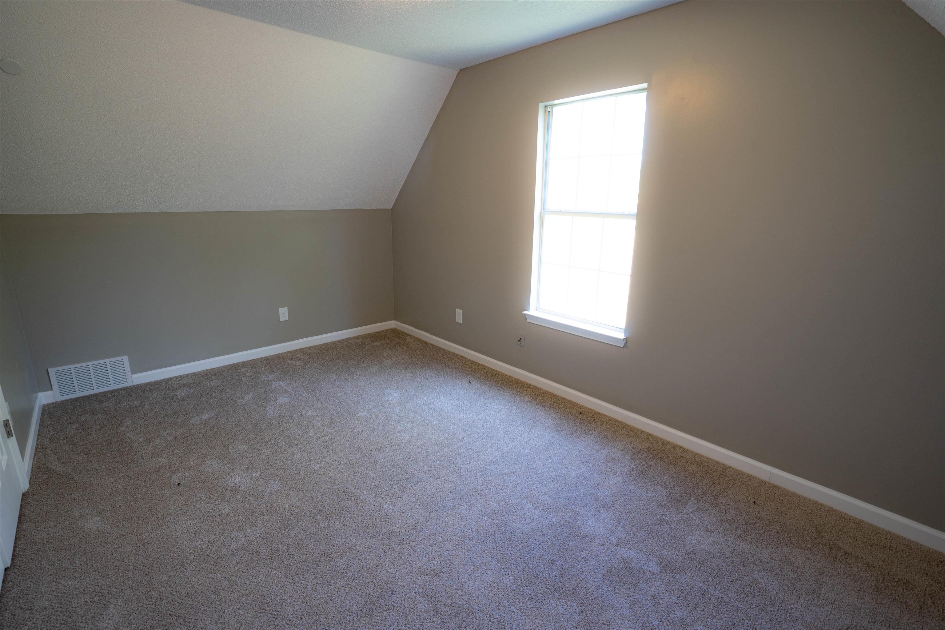 2211 Stone Stream Cv Property Photo 13