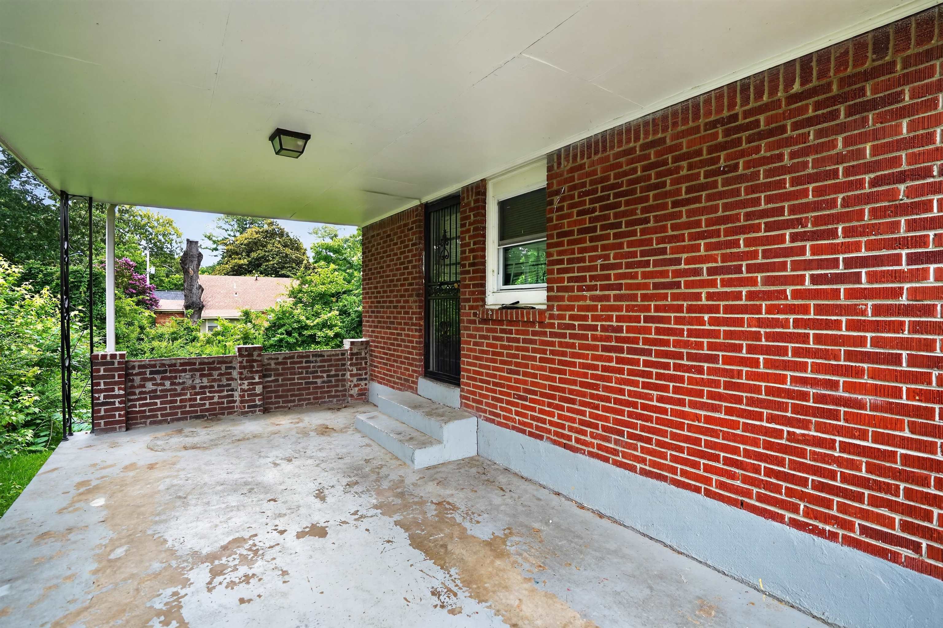3814 Windcrest Rd Property Photo 6