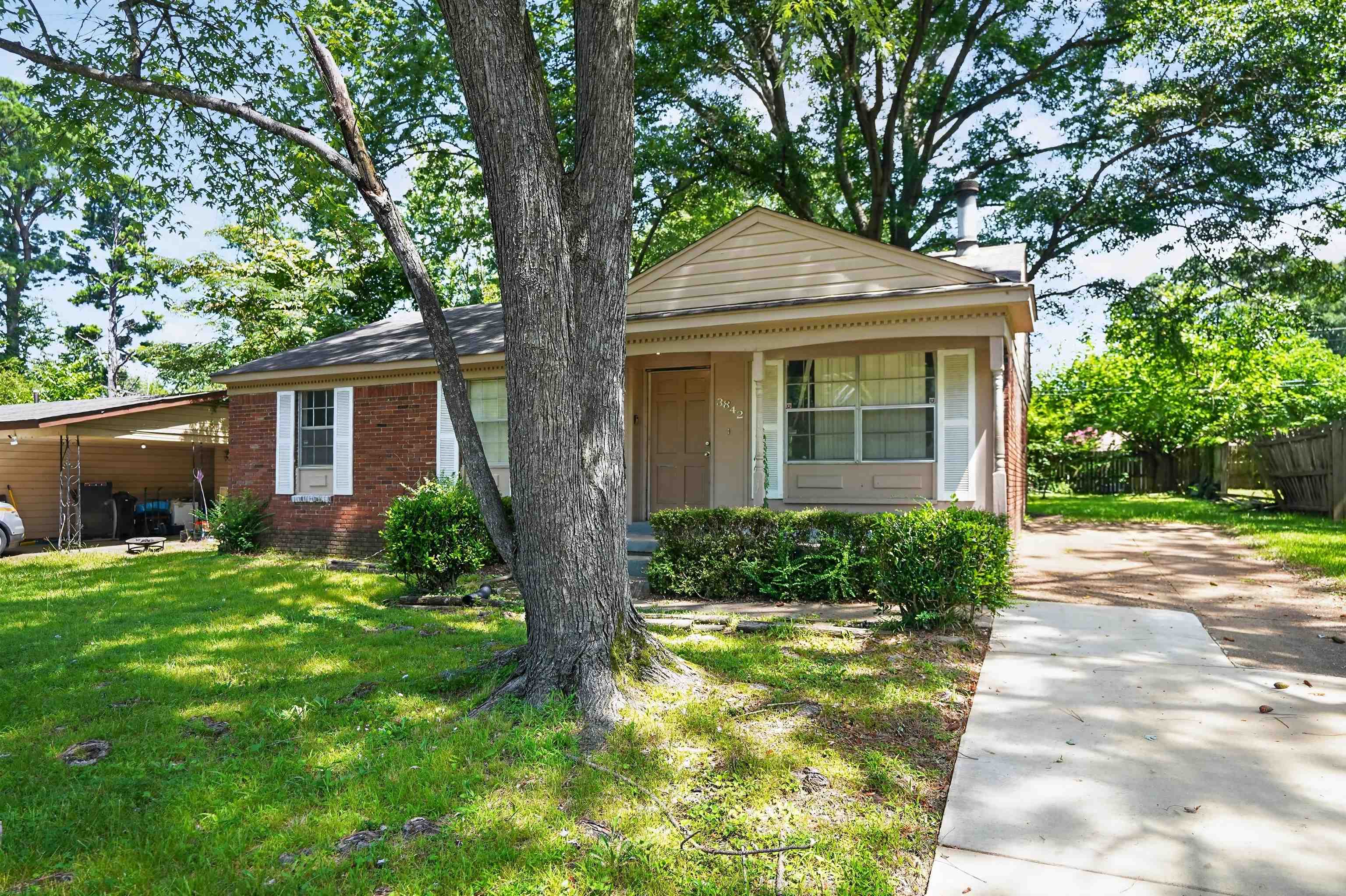 3712 WOLF TRAIL DR Property Photo 1