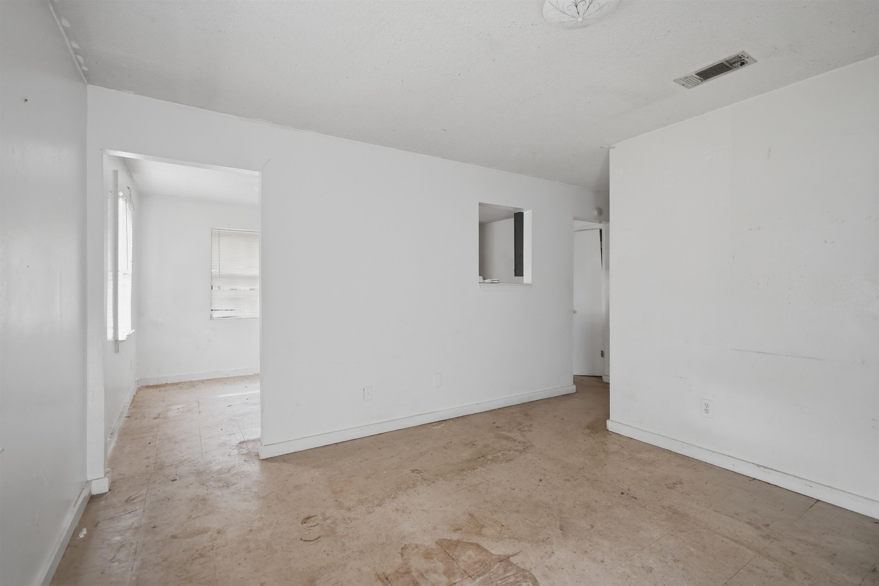 3842 Tessland Rd Property Photo 7