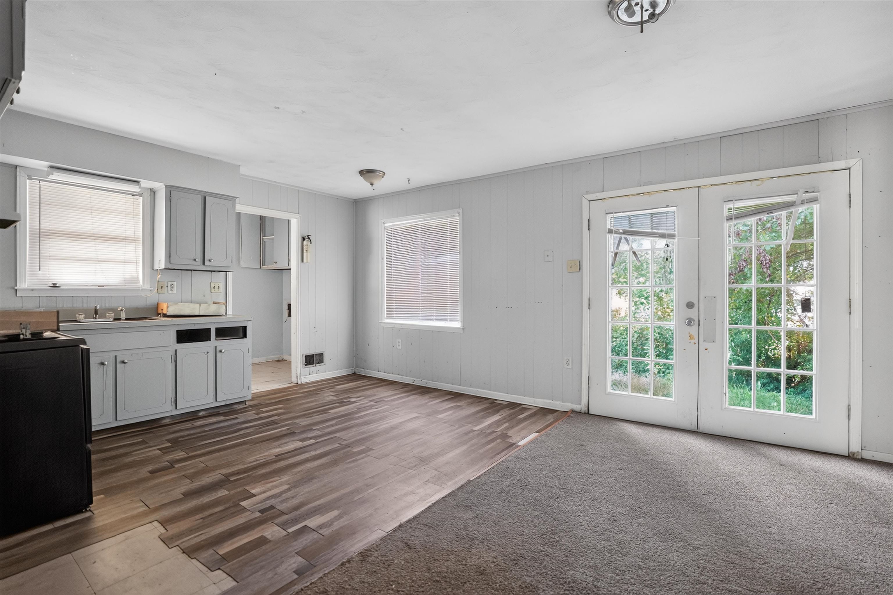 2794 Lake Park Rd Property Photo 9