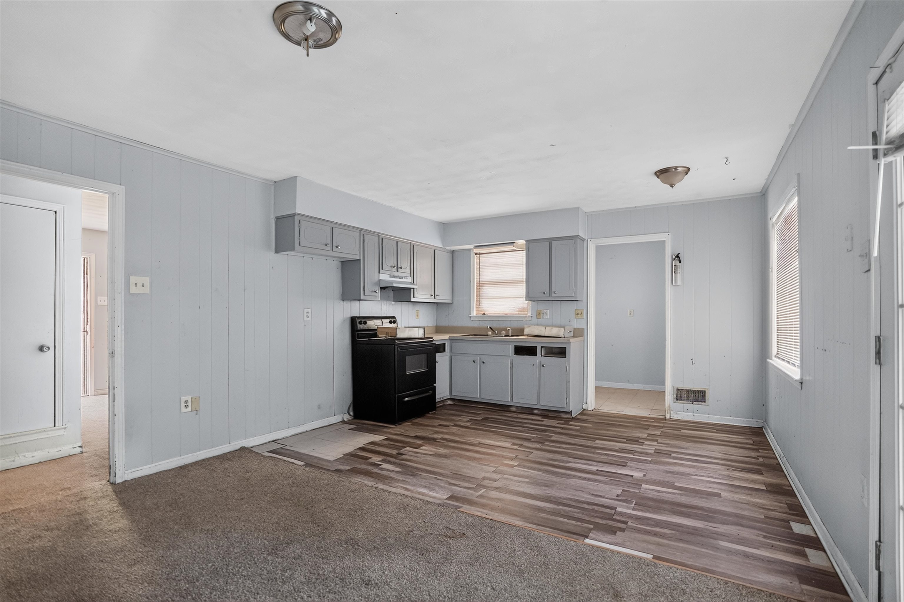 2794 Lake Park Rd Property Photo 10