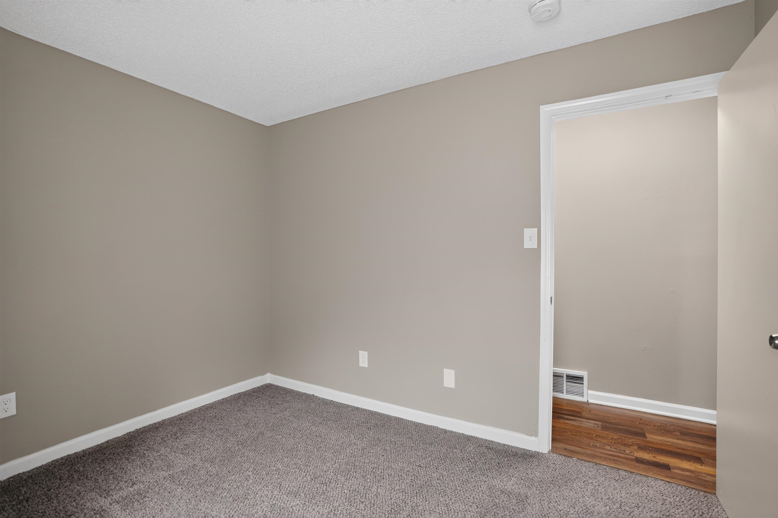 1107 Highland St Property Photo 20