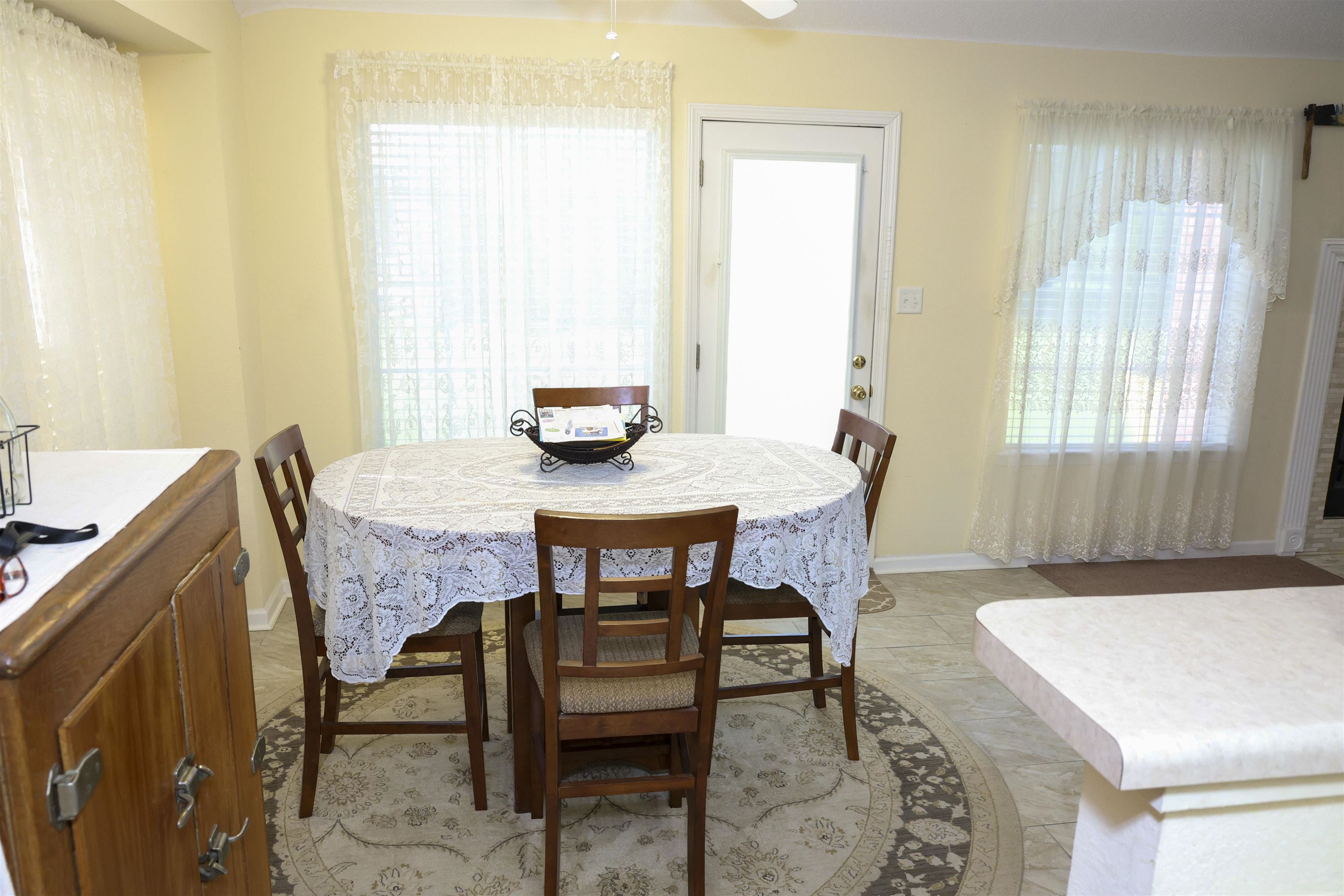 6626 Finch Rd Property Photo 6
