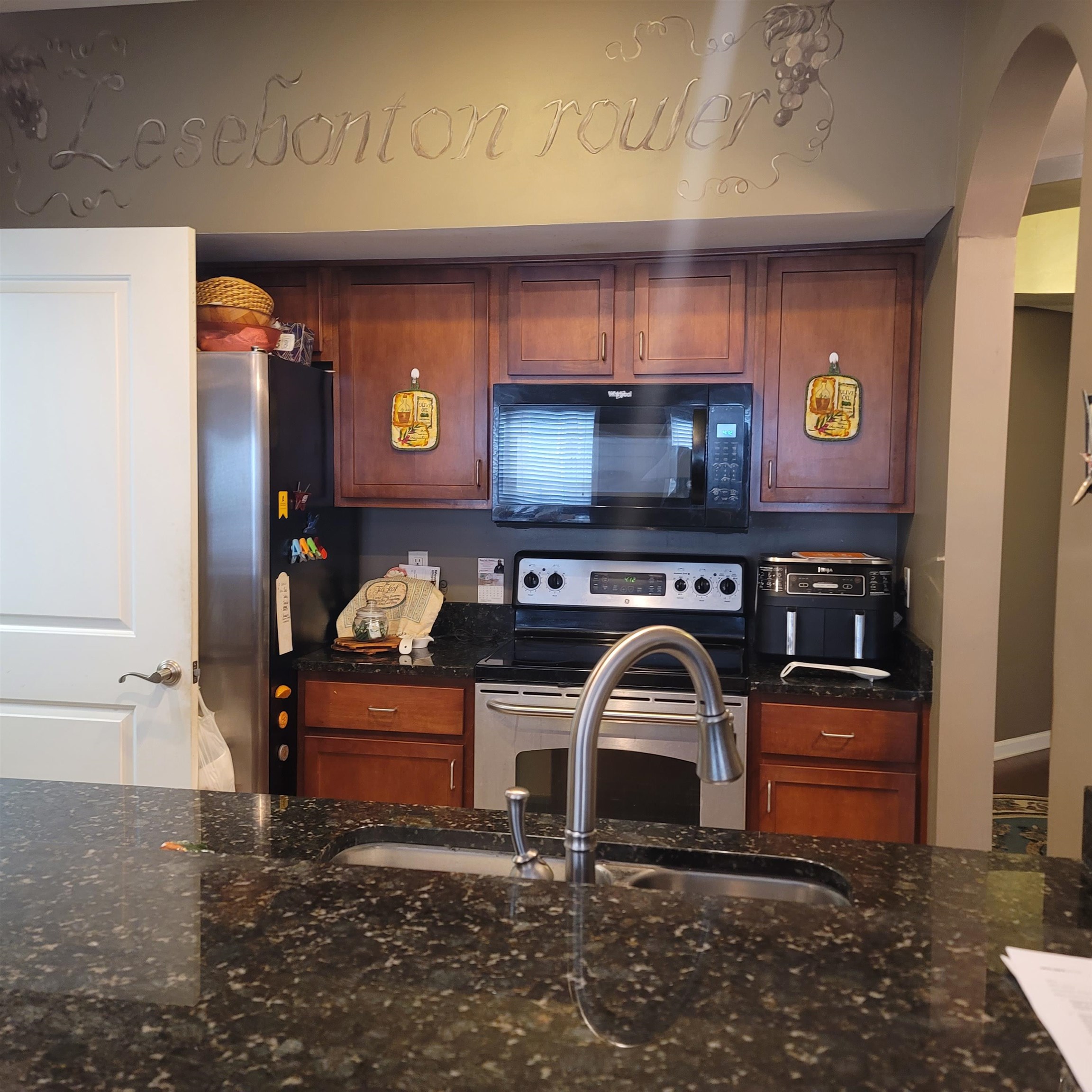 665 Tennessee St 205 Property Photo 6