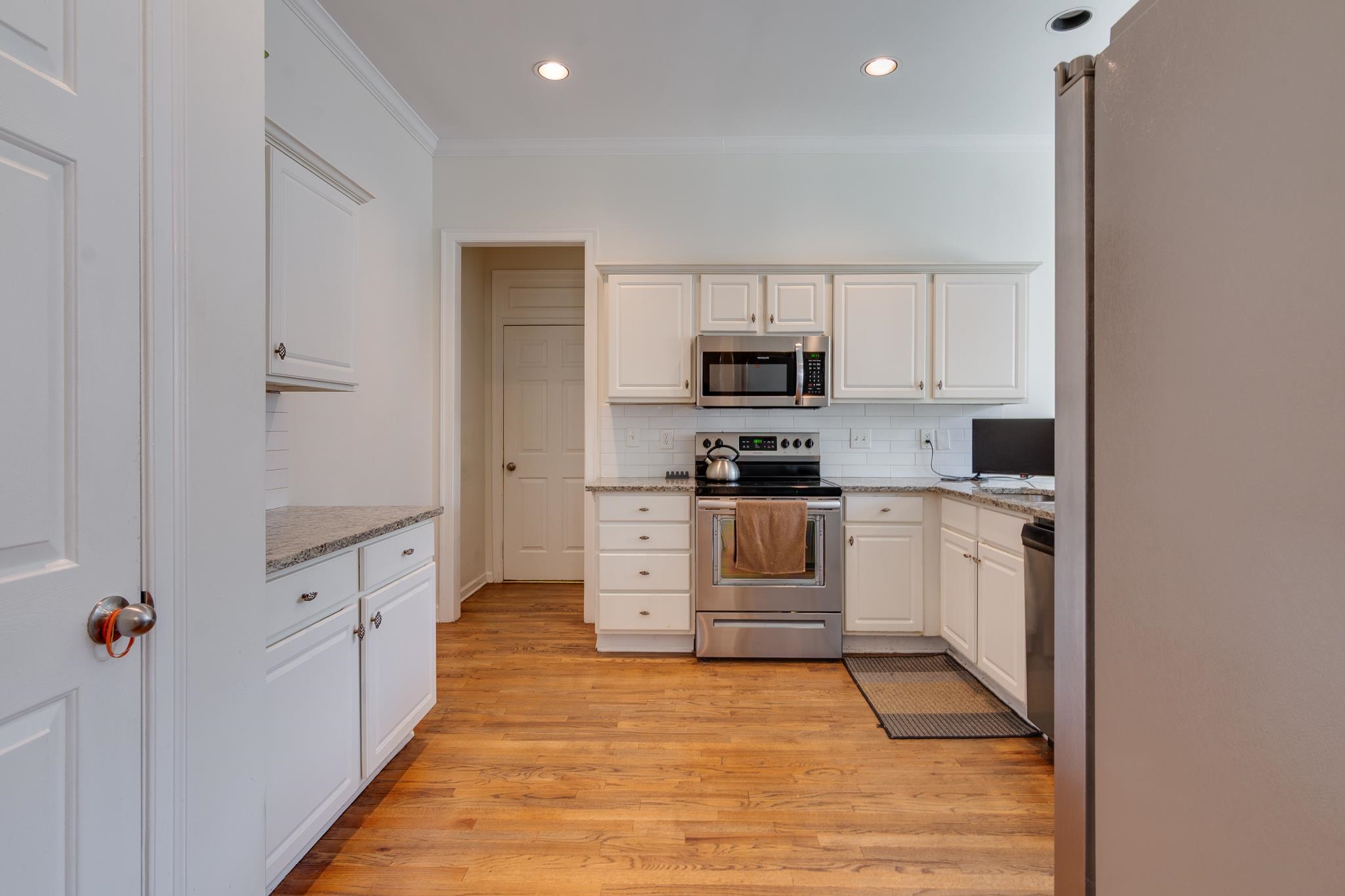 1180 Chapel Park Blvd Property Photo 18